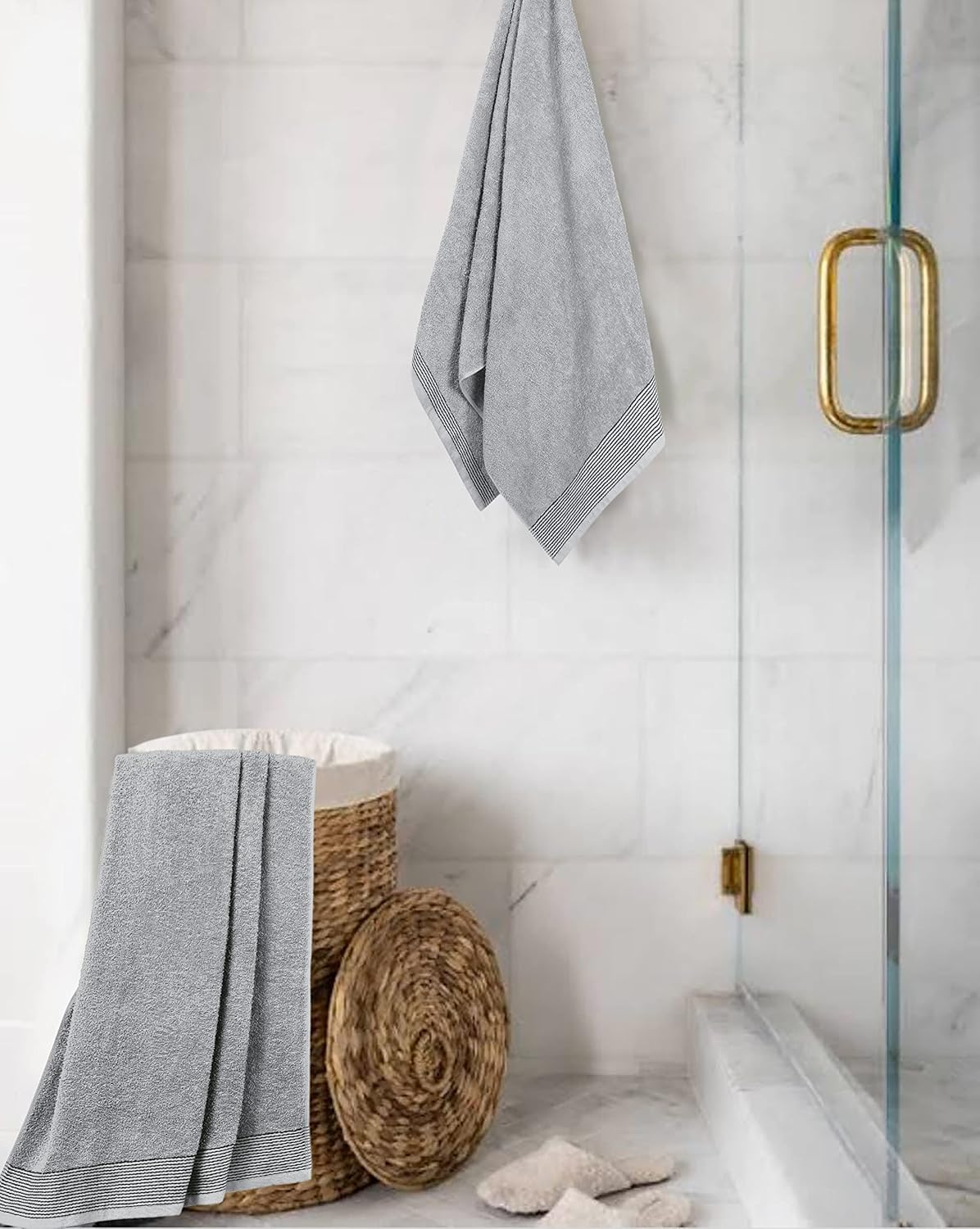 Belizzi Home Ultra Soft 2 Pack Oversized Bath Towel Set 28x55 inches, 100% Cotton Large Bath Towels, Ultra Absorbant Compact Quickdry & Lightweight Towel, Ideal for Gym Travel Camp Pool - Light Grey image 4 of 8 B0B2DNVHBZ