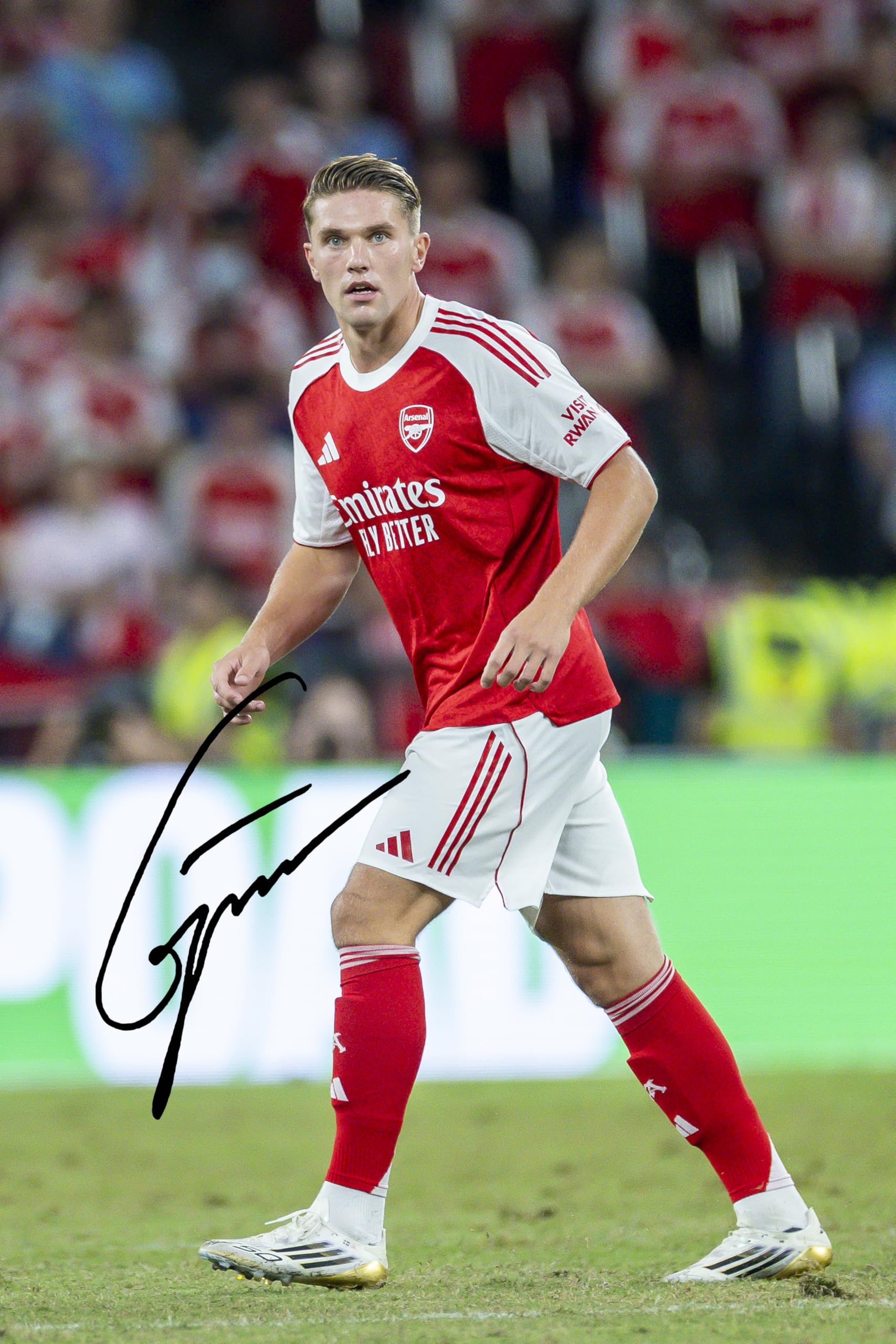 RJR PRINTS Viktor Gyokeres - Arsenal Football Player Signed 12x8 Inch Autograph Photo Print WIth A Pre Printed Signature Which Would Make A Superb Gift For Any Fan.