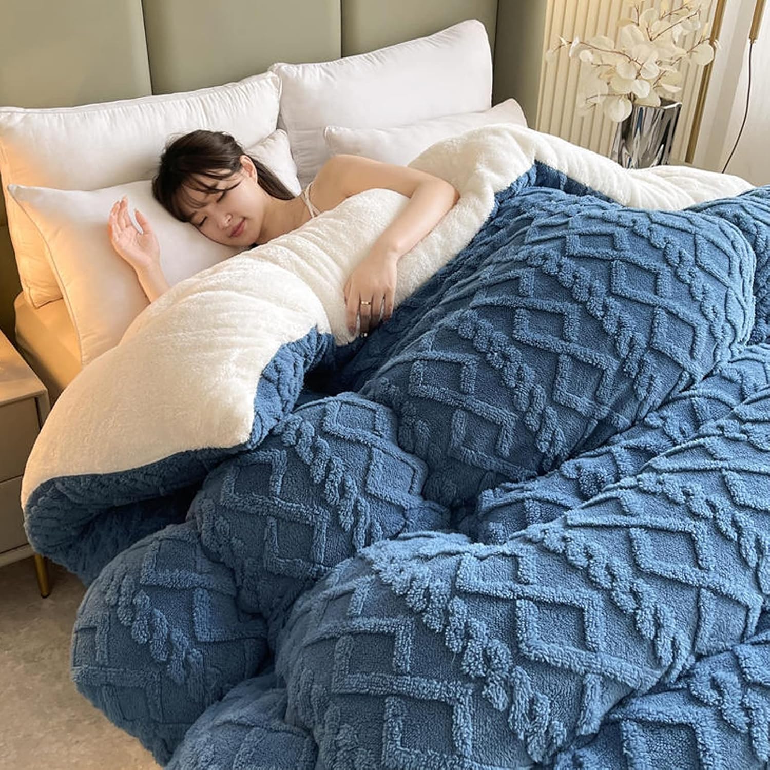 2023 New Thickened Super Soft Insulation Hibiscus Winter