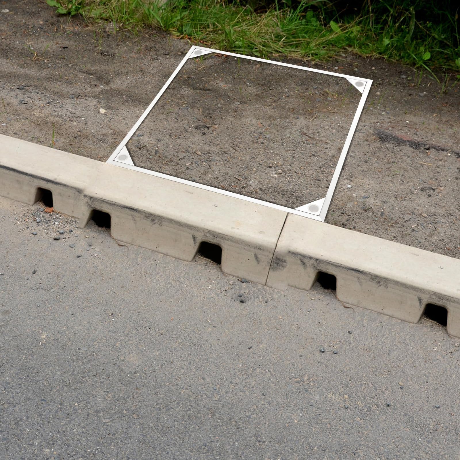 Manhole - Cubierta para alcantarilla (40 x 40 x 5,5 cm, aluminio, para jardines, aceras, plata)