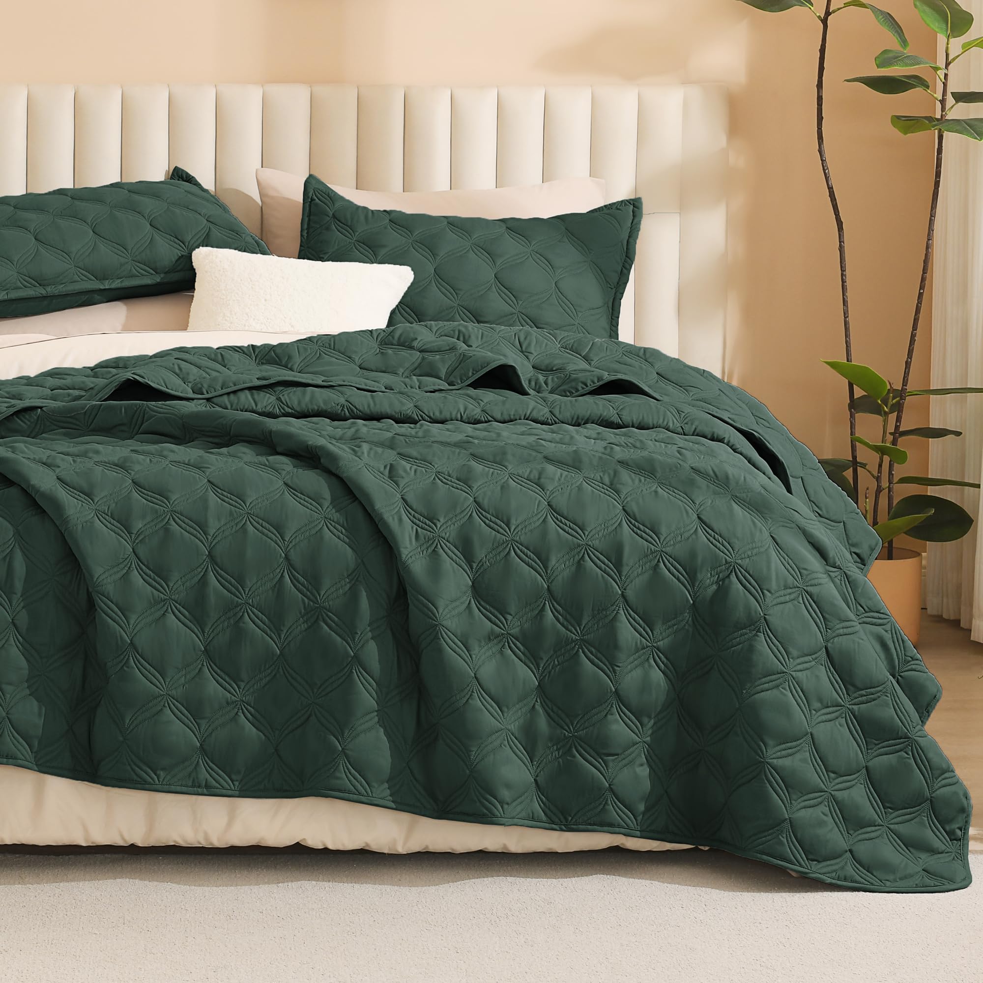 Litanika Oversized King Quilt Bedding Set, 128x120 Inch Super King Forest Green Comforter Bedspreads Lightweight Bed Coverlets Boho Bedding Cover Decor All Season,3 Pieces (1 Quilt, 2 Pillowcases) โ image 1
