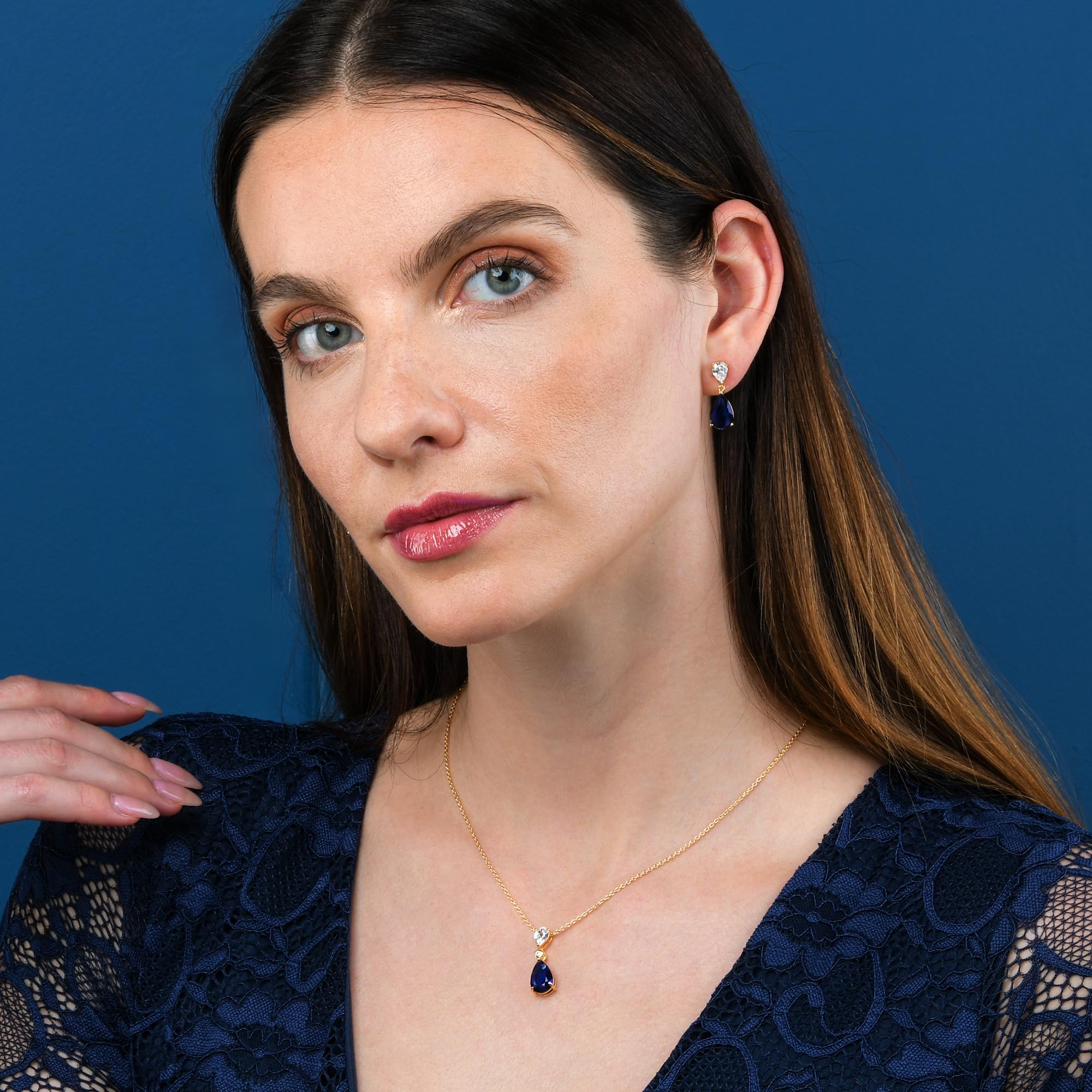 Diamond Treats Boucles d'Oreilles Pendantes en Poire pour Femme, Boucles d'Oreilles en Argent Sterling 925 avec Pierres de Couleur ou Blanches, Boucles d'Oreilles en Goutte avec Ecrin Cadeau