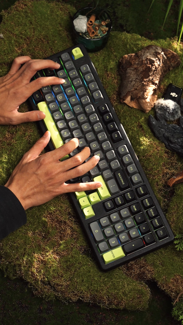 Amazon.com: MechLands Blade101 Wireless Aluminum Gaming Keyboard