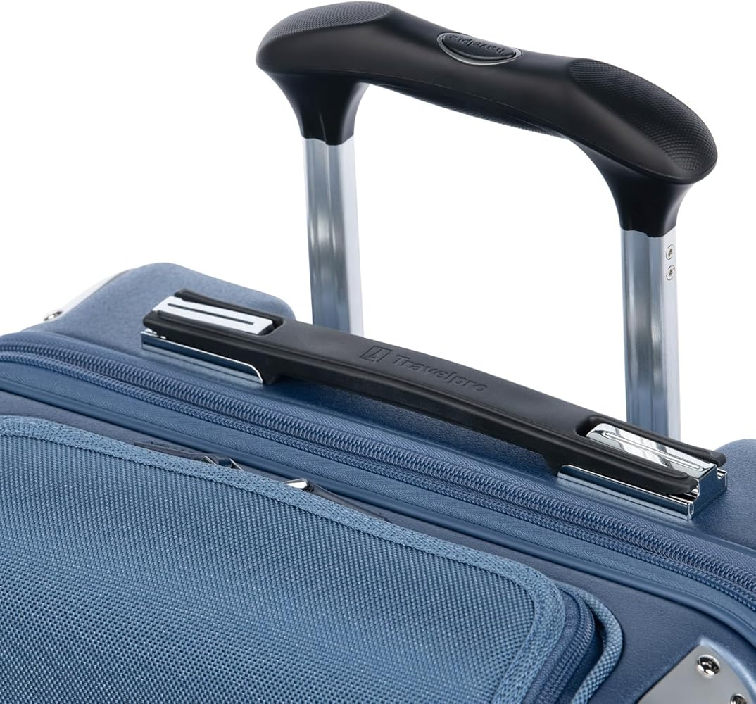 travelpro バッグ Amazon.com | Travelpro Crew Classic Lightweight Softside