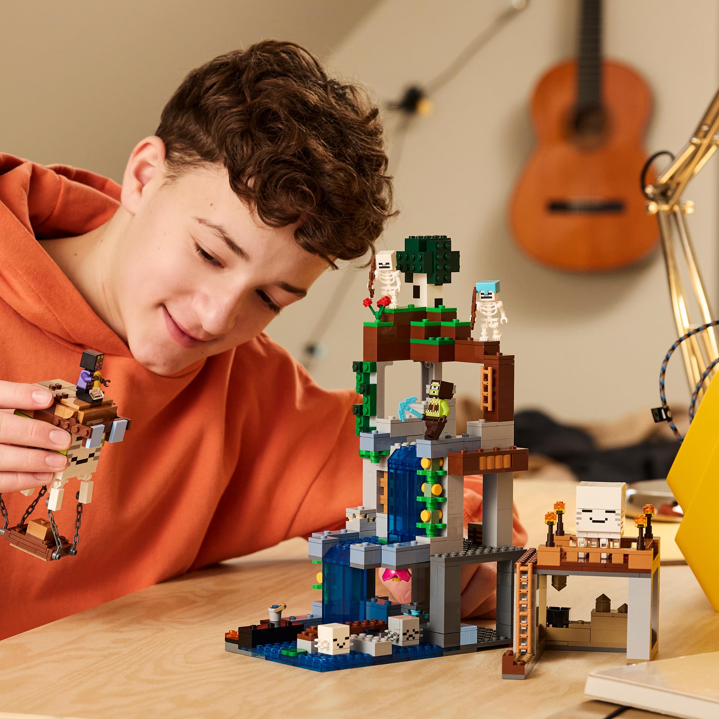 LEGO Minecraft Stacja Ghasta 21597 | budowla Minecraft, zestaw z mobami, prezent dla fana Minecrafta 9+, 754 elementy