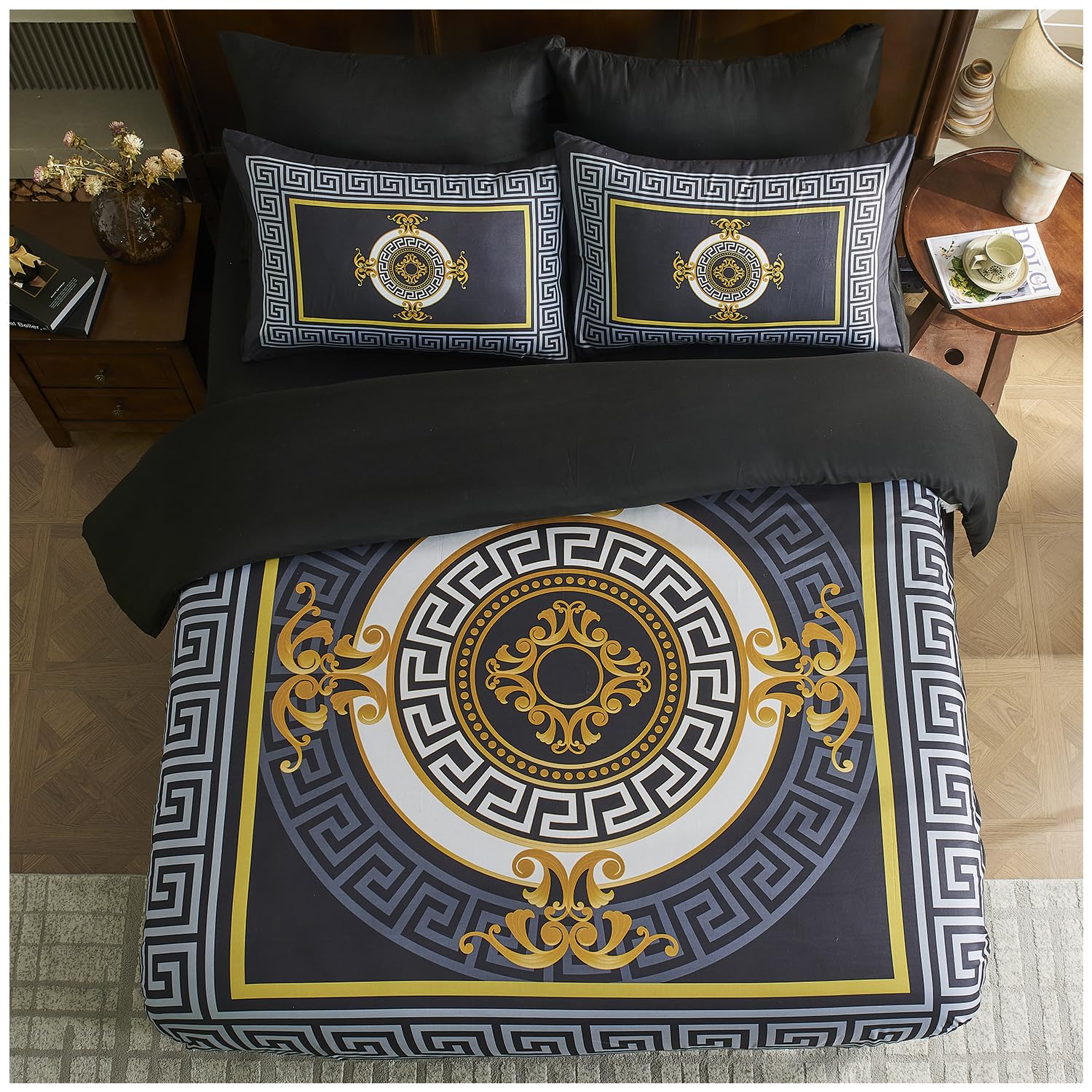 Polyester Geometric Duvet Cover Set with Pillowcases Included