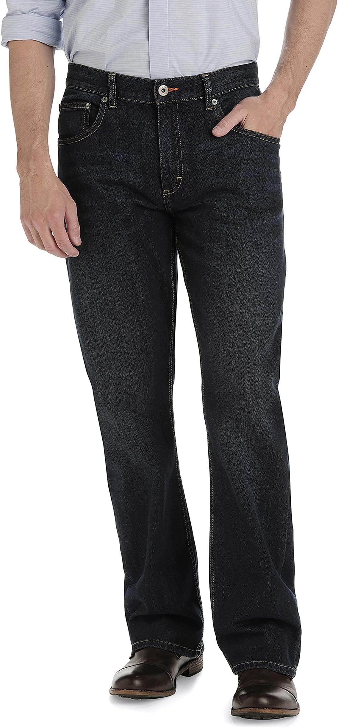 Lee Men's Modern Series Relaxed Fit Bootcut Jean