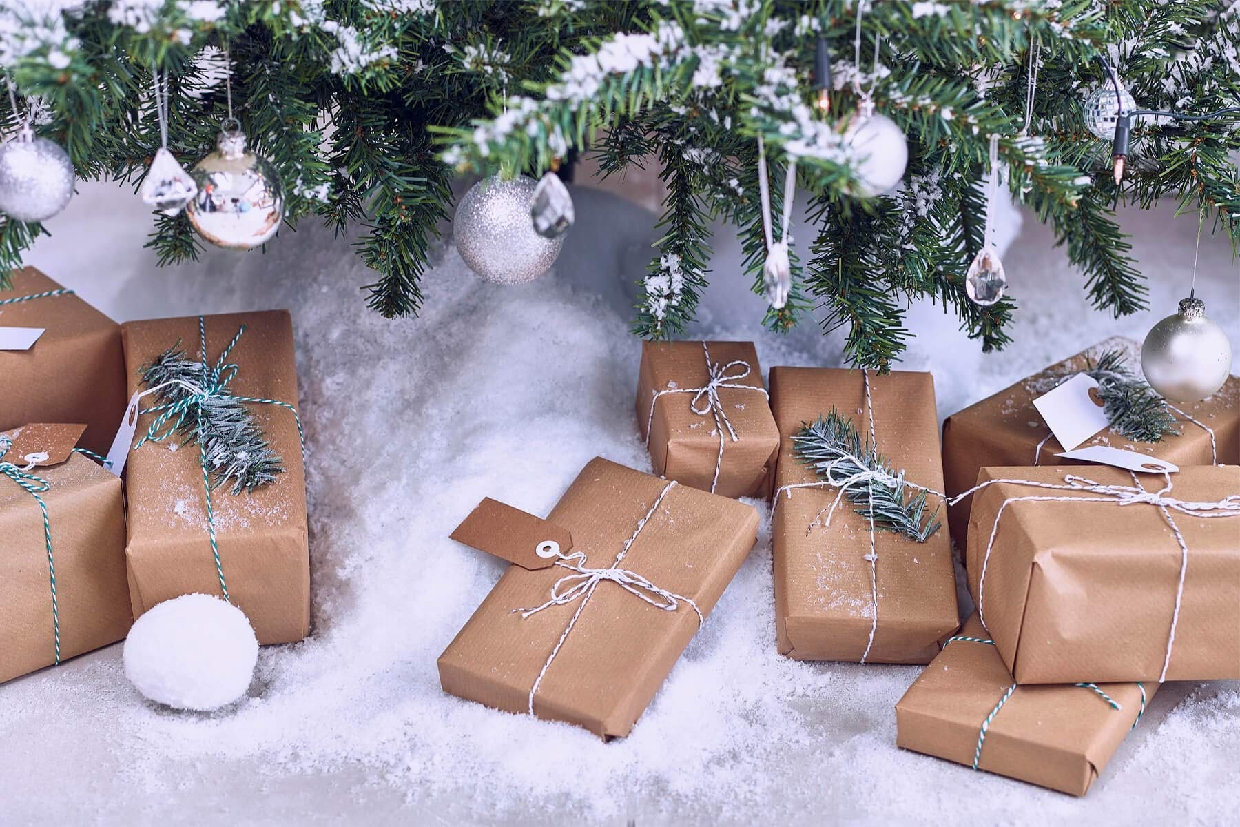 Science Gone FunMountain Top Like Fresh Fallen Artificial Snow Christmas Decorations Bulk Wholssale-3 Packs