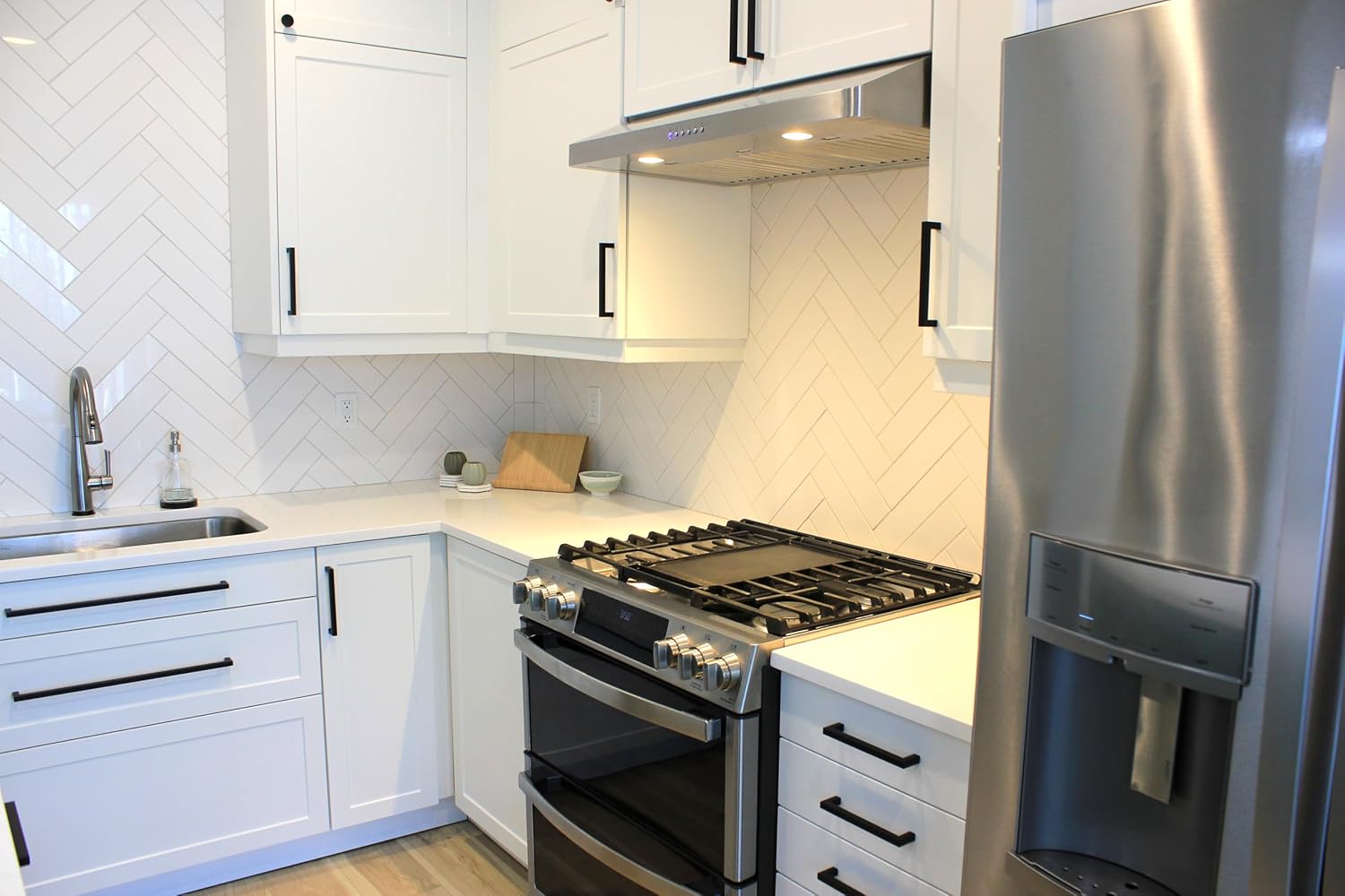 PROLINE 30-Inch Under Cabinet Range Hood, Ducted, 600 CFM, Stainless Steel, LED Lights, ULTRA-QUIET Blower Motor, 4 Speed, 3-Year Warranty, PLJW 185.30V2