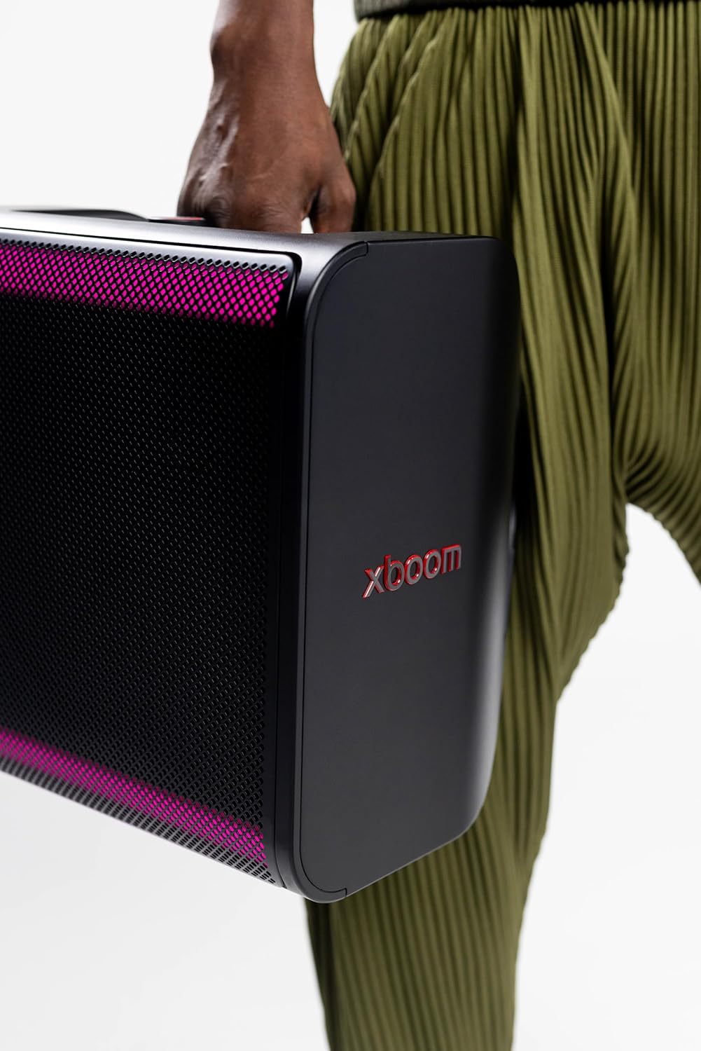 LG xboom Stage 301 by will.i.am, Portable Party Speaker, 6.5” woofer and Dual 2.5” midrange Drivers, up to 12 Hours, Wedge Design + Tripod Port, IPX4 Water Resistant. Perfect for Tailgates - Image 11