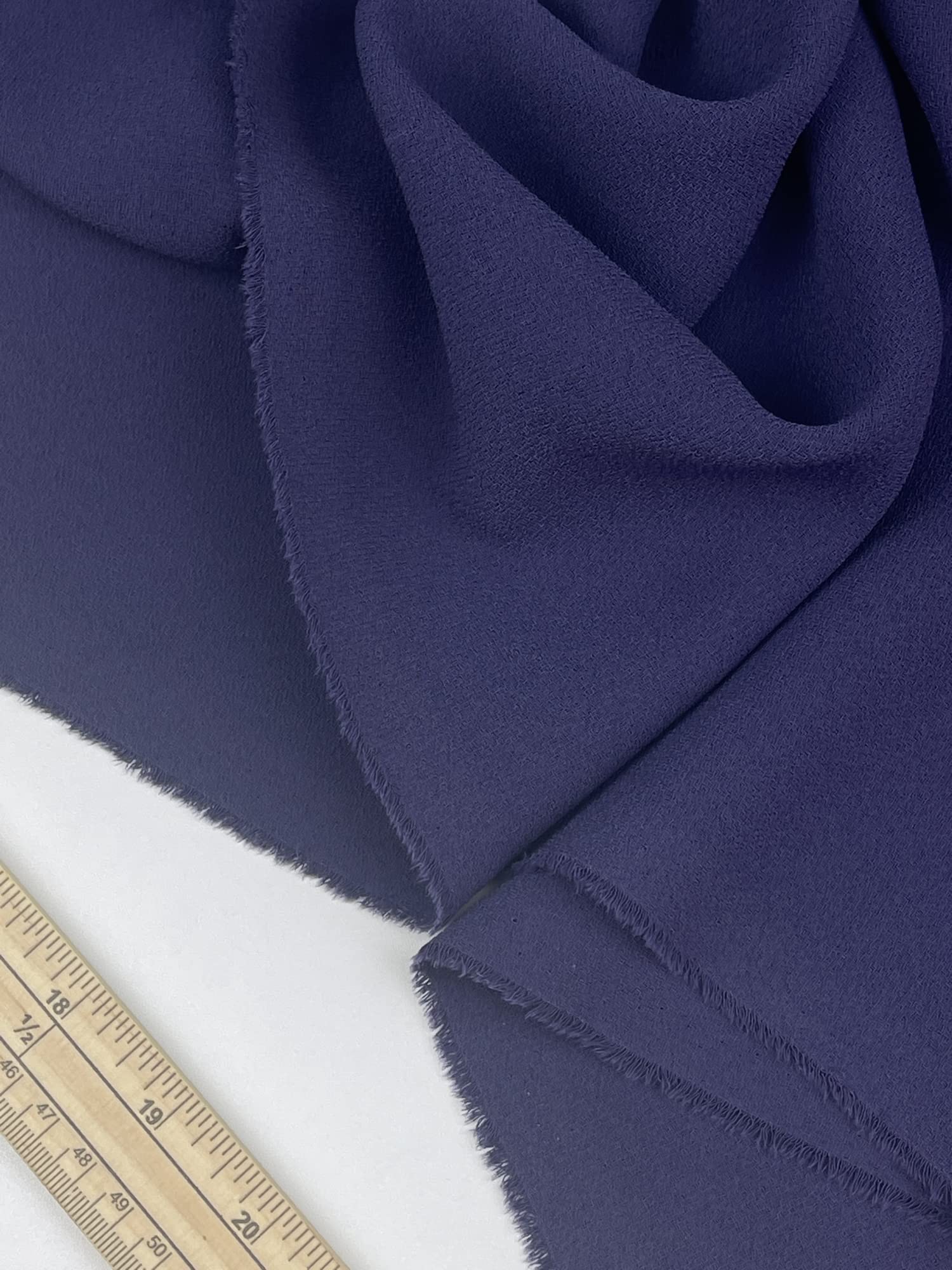 Soft Touch Polyester Crepe Stoff Aubergine - Meterware, 110 Cm Breit, Waschbar 40°C