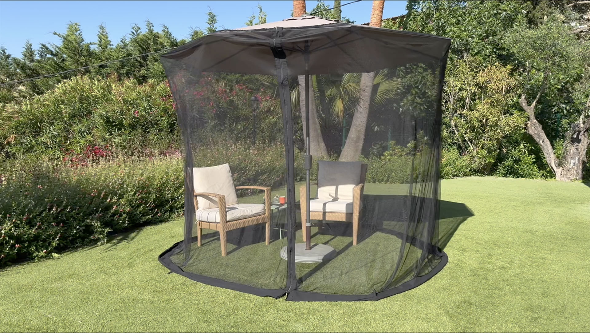 Mosquito Net for Umbrella 11 FT | Large Sizes & Fabric Designed for  Outdoors | Insect House Screen Netting for Patio, Porch & Garden Terrace |  Outside Canopy Bug & Fly Protection Enclosure : Patio, Lawn & Garden -  Amazon.com