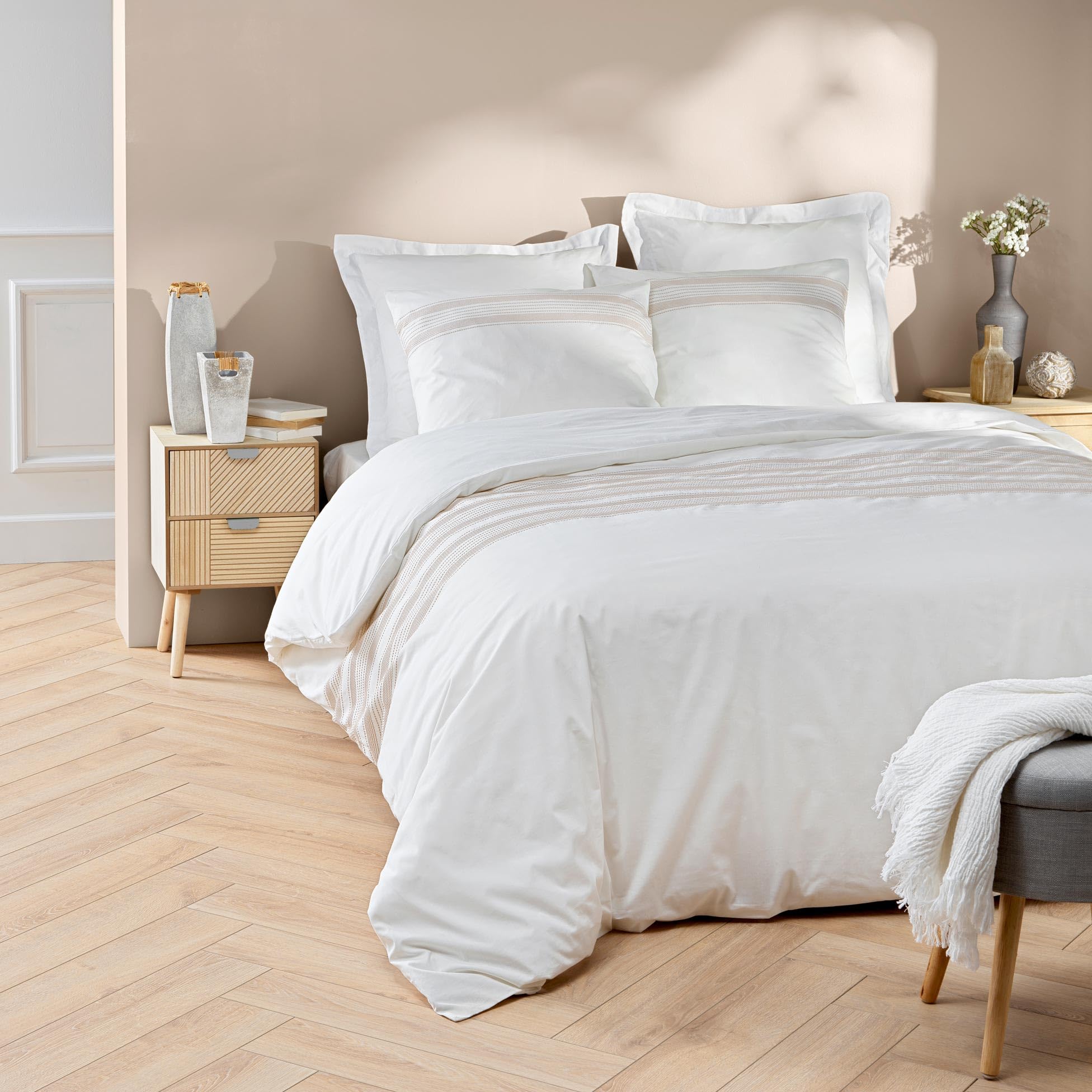 Parure de lit 3 pièces en coton blanc lavable idéale pour peaux sensibles