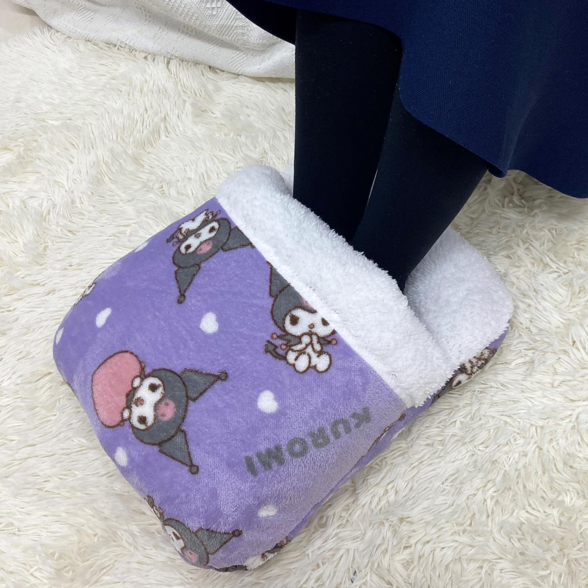 サンリオ　毛布と足入れクッション サンリオ ハローキティ フランネル足ポカクッション ピンク あたたか