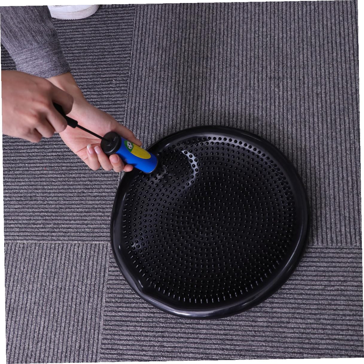 Cuscino Equilibrio Gonfiabile Nero in Pvc con Pompa Manuale | Seduta Ergonomica, Superficie Instabile per Esercizi, Adatto ai Ragazzo Ragazza Colore Casuale