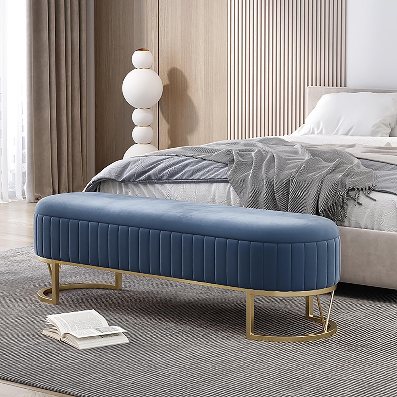 Banc de rangement bleu en velours et métal doré 100cm