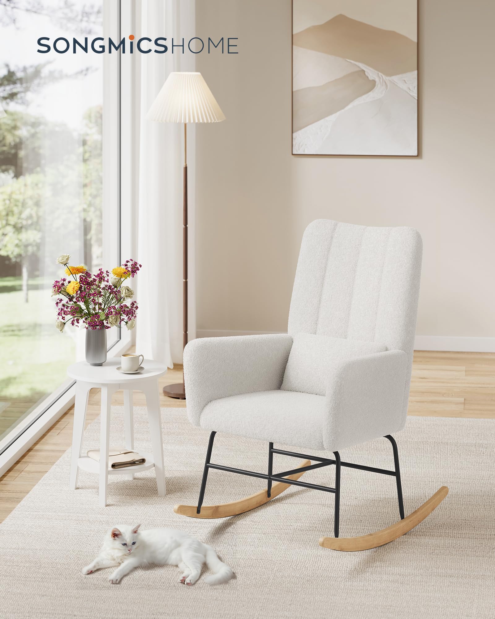 SONGMICS HOME Sedia a Dondolo, con Braccioli, Poltrona a Dondolo, Rivestimento in Peluche, Struttura in Acciaio, Piedi in Legno, Portata 160 kg, Camera da Letto Salotto, Bianco Crema LYY500W01