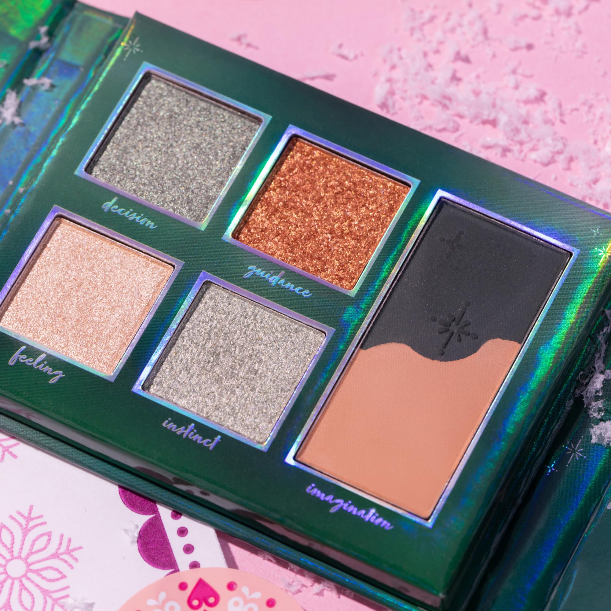 Essence Cosmetics Xmas Treasure Box – Calendrier de l’Avent Diy, sans Parabènes, Contient de l’Urée, Pack de 1 (1 Pièce)