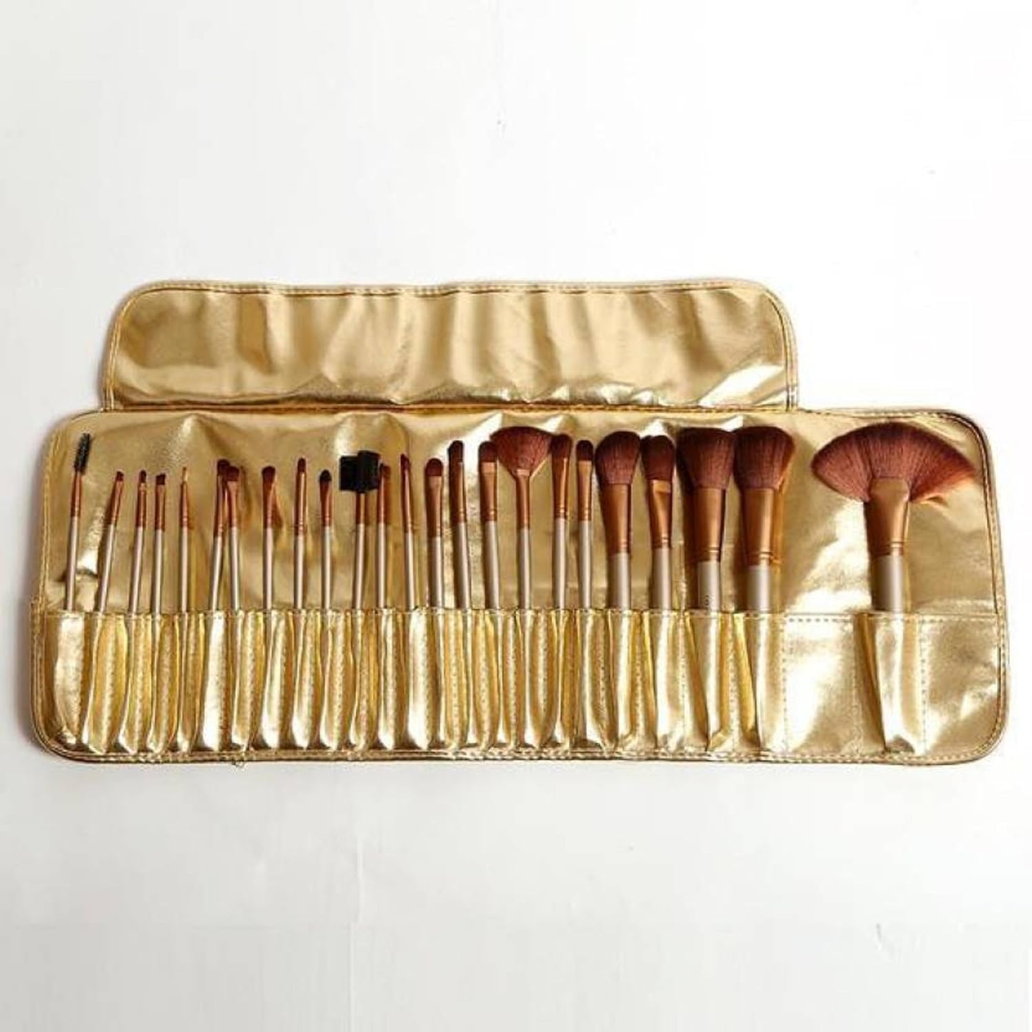 Wadhwa Enterprises Celebrity Makeup Brush for Womens and Girls|NAKED PLUS Makeup Brushes Tools Vegan Make Up GOLDEN 0060 Wadhwa Enterprises Celebrity Makeup Brush for Womens and Girls|NAKED PLUS Makeup Brushes Tools Vegan Make Up GOLDEN 0060