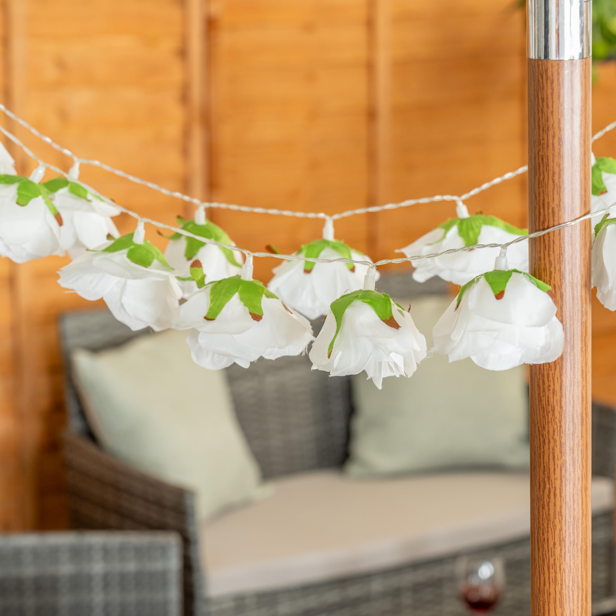 Valuelights White 20Pc Floral Outdoor Garden Solar String Lights In Warm
