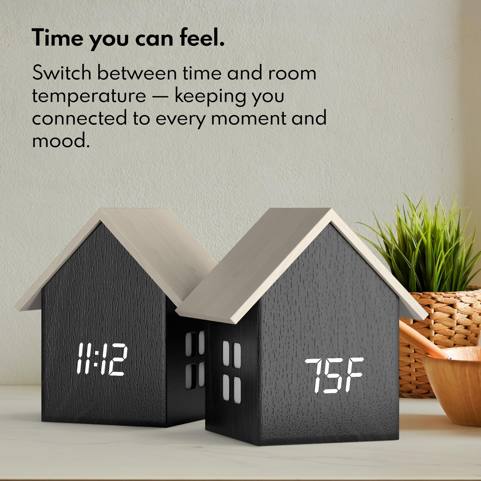 Driini Reloj despertador digital en forma de casa con pantalla de temperatura (madera oscura), estética moderna con bonito marco de cubo y regulador de intensidad LED blanco, reloj de escritorio