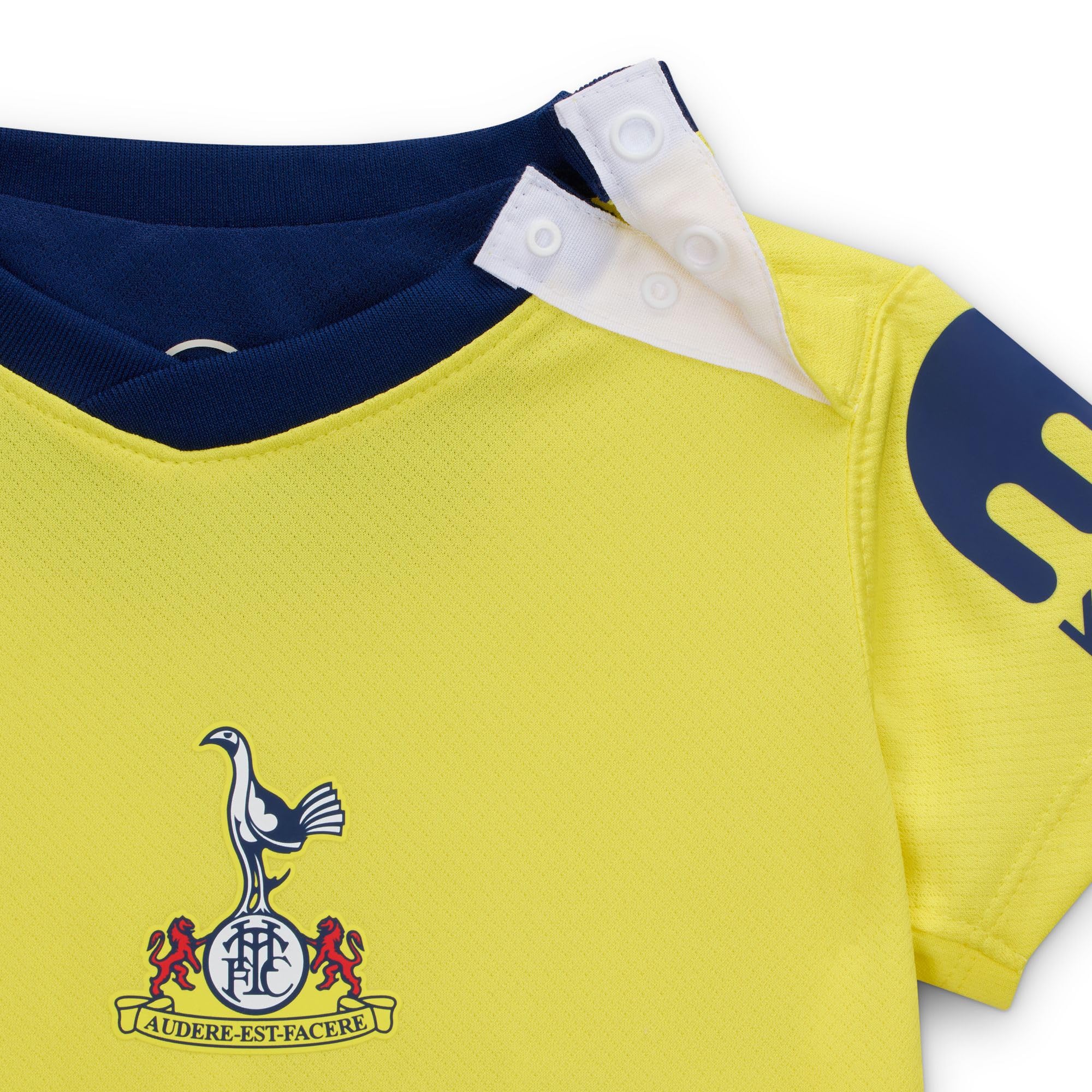 Tottenham Hotspur 2025/26 Stadium Third Nike Total 90 trzyczęściowy zestaw repliki koszulki piłkarskiej dla niemowląt i małych dzieci, HM3262