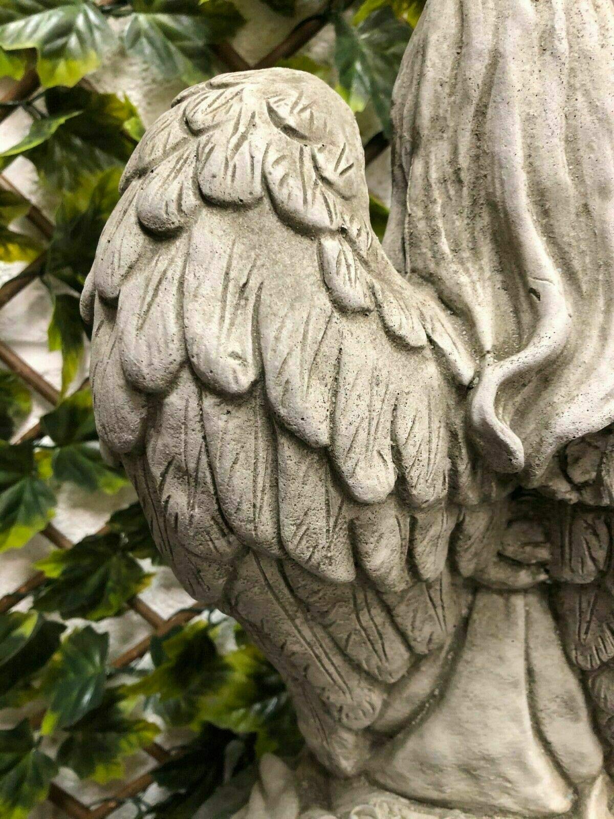 Statua di angelo in preghiera in pietra ricostituita | Ornamento da giardino in calcestruzzo vintage