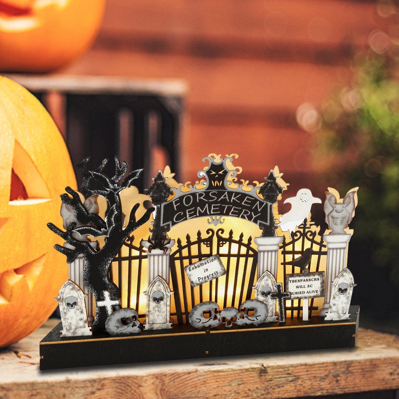 Straszne światło dekoracyjne z duchami Halloween | Latarnia na baterie z nagrobkami, czaszkami i duchami | Przerażające światło czaszki Ghost Festival Światła LED do domu, biura i sklepu
