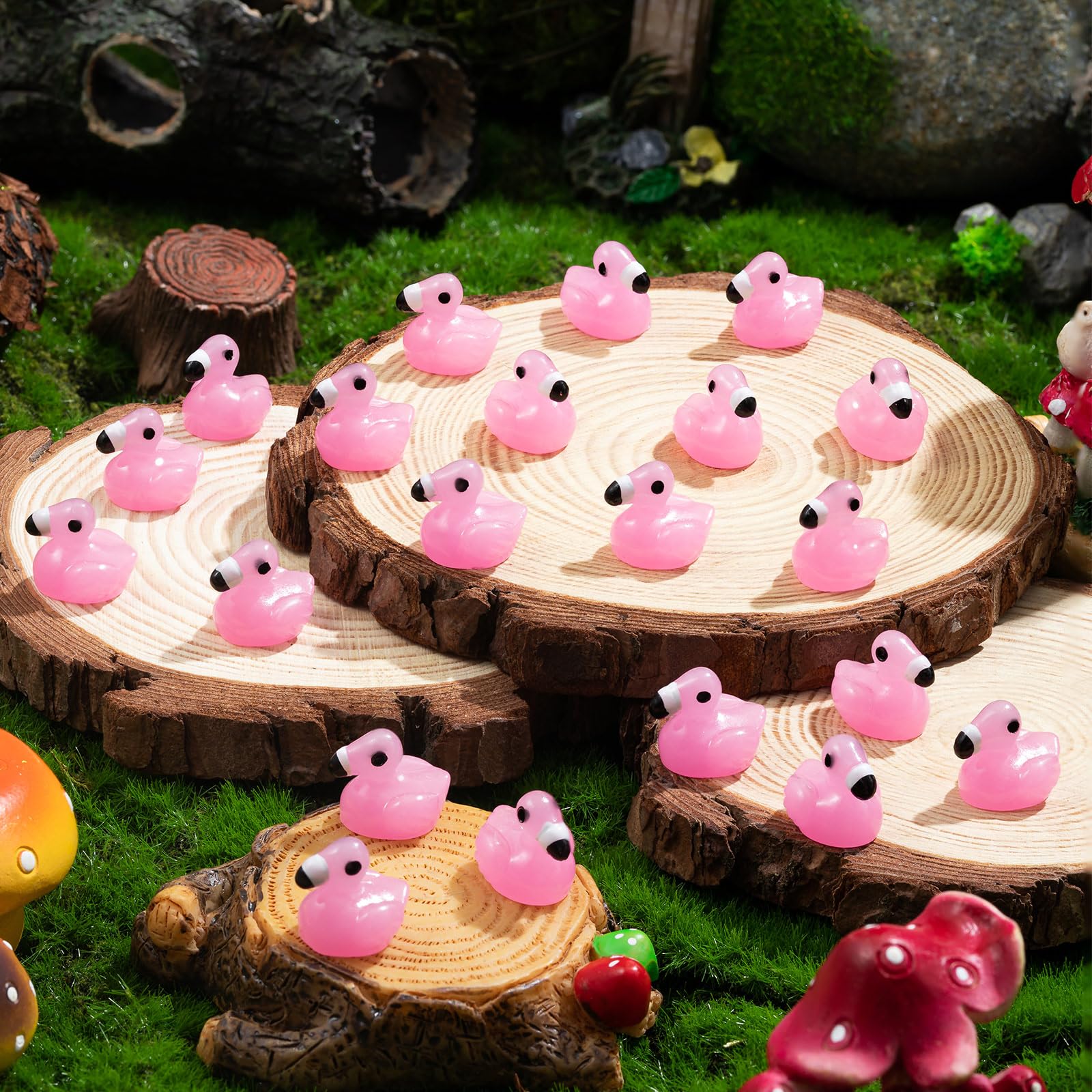 LHSYFBZ 100 Pcs Mini Resin Flamingo Ducks, Luminous Flamingo Tiny Ducks, Glow in The Dark Miniature Flamingo for Cake Topper Garden Dollhouse Landscape Aquarium Ornaments DIY Crafts