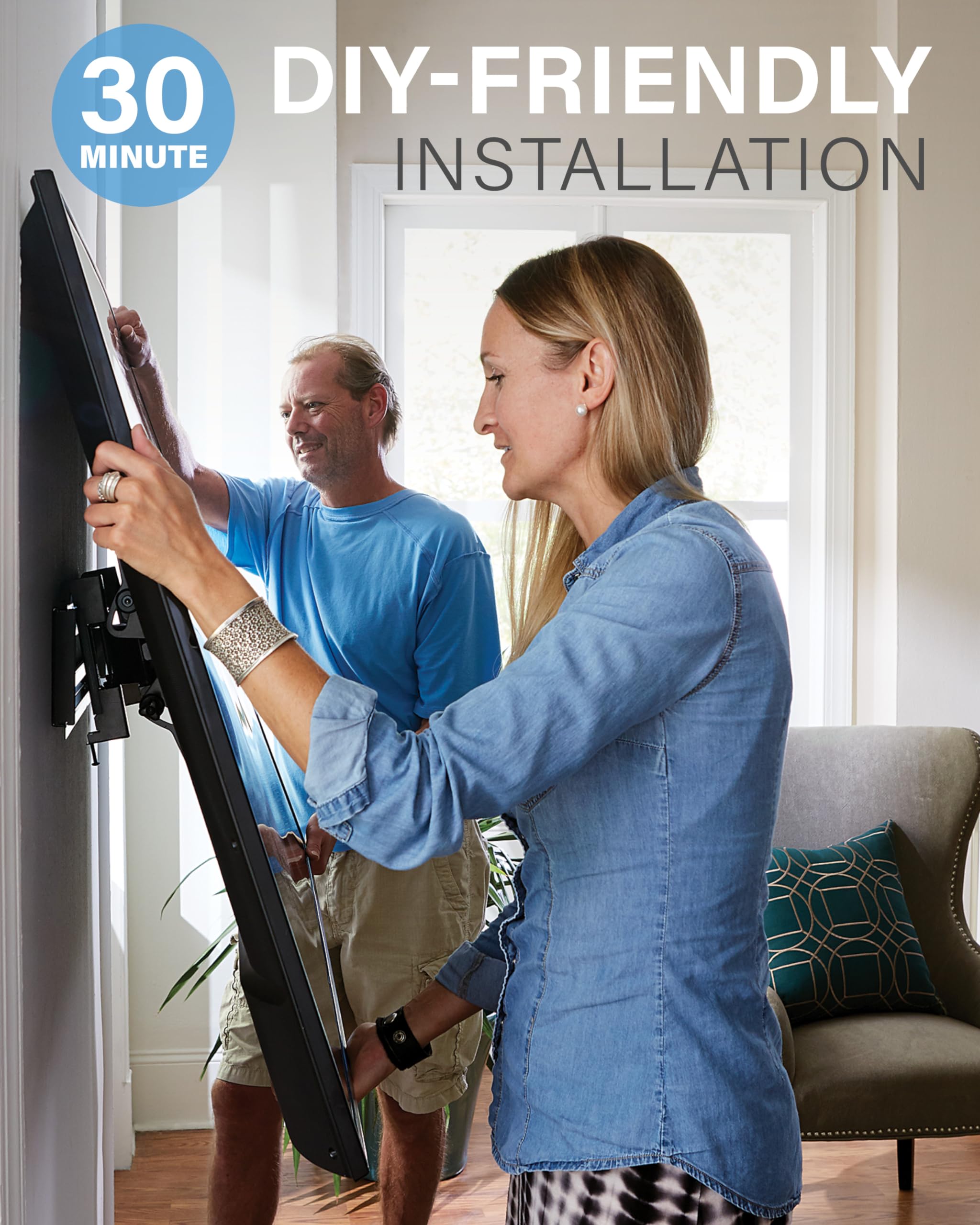 SANUS Soporte inclinable para TV – Soporte Universal de Pared para TV de 32 a 55 Pulgadas con diseño de Perfil bajo – Fácil instalación Incluye Cambio Lateral y Todos los Accesorios