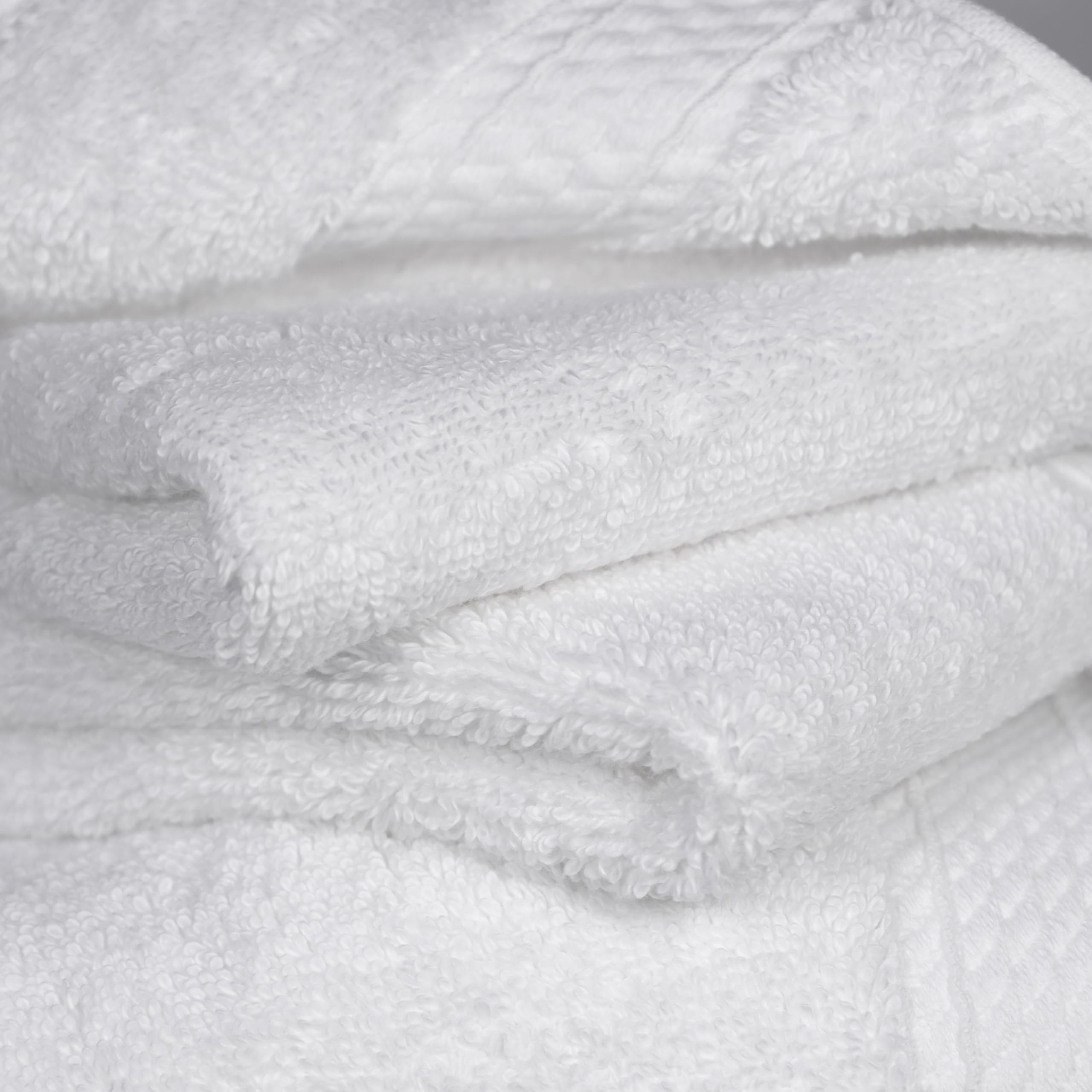 Superior - Set di Asciugamani in Cotone Egiziano 900 Grammi, 6 Pezzi, Bianco
