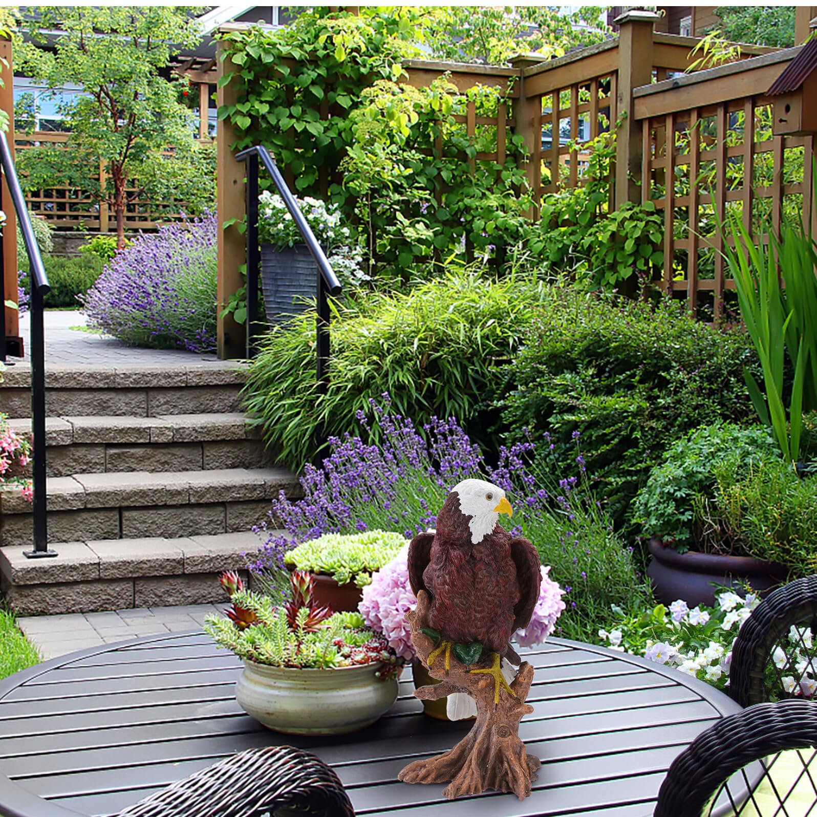 Toyvian Aquila Decorativa Ornamento Originale Marrone Scultura in Resina Riproduzione Realistica per Decorazioni Casa e Giardino per Appassionati di Giardinaggio