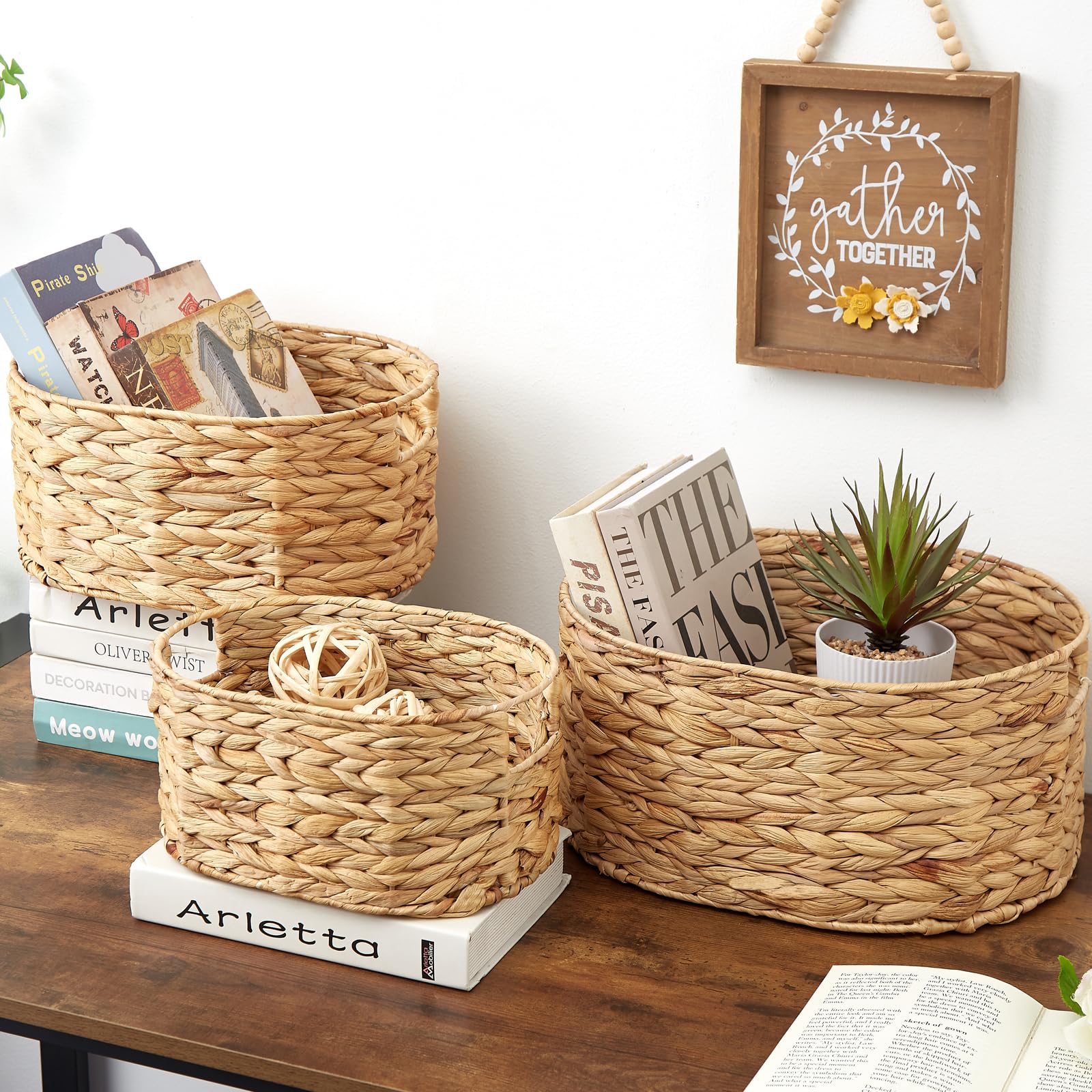 Vagusicc Wicker Basket, Set of 3 Woven Wicker Storage Baskets with Handles, Round Water Hyacinth Storage Boxes Bin Organizer for Bathroom Shelves Closet Bedroom, Natural