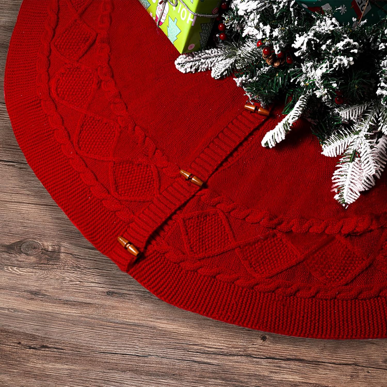 Knitted Christmas Tree Skirt, 60 Inch Cable Knit Design, Thick Rustic Fabric, Farmhouse Xmas Holiday Decoration, Luxury Home Party Décor White