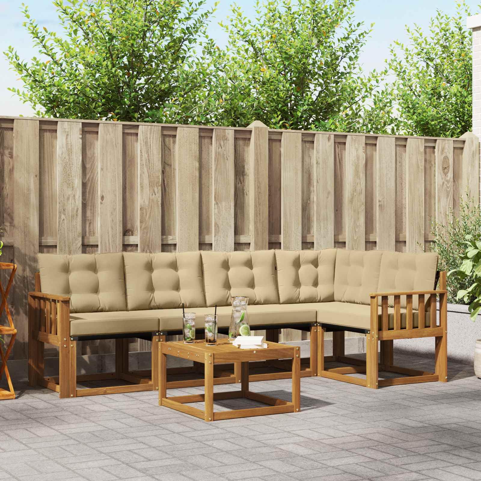 Outdoor-Sofagarnitur 6-teilig mit Kissen aus massivem Akazienholz und beige Textilene, wetterfestes Gartenmöbel-Set mit Tisch, bequemer Sitzgruppe für Terrasse und Poolbereich