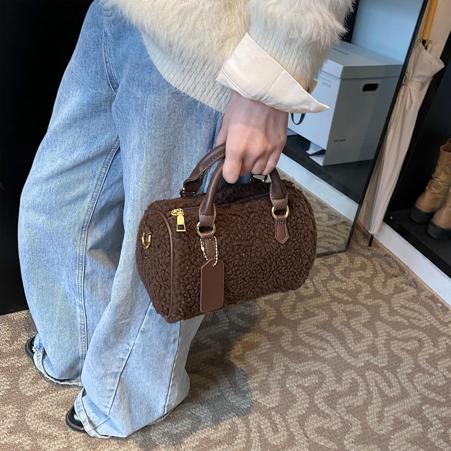 Fuzzy Purses for Women Cute Lambswool Furry Tote Bag Faux Fur Purse Top-Handle Fluffy Crossbody Handbag - Image 7