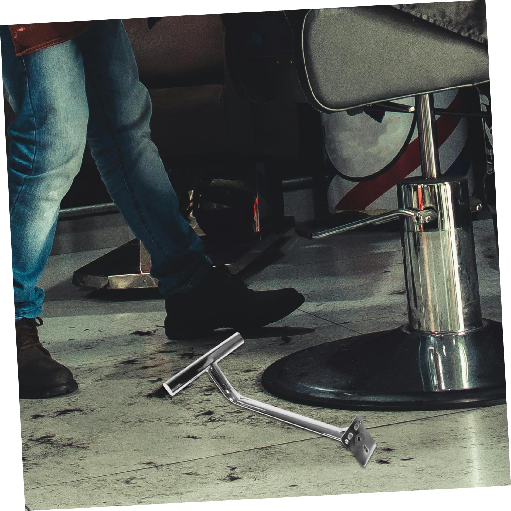 Mikikit Stabile Salonstuhl Fußstütze mit Verstärktem Fußpedal Passend Schrauben für Einfache Langlebiges Zubehör für Friseurstühle Komfortable Unterstützung Beim Friseurbesuch