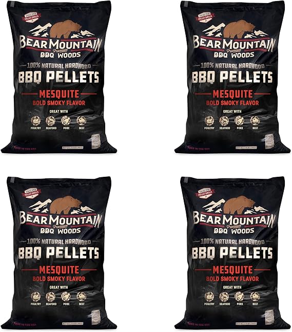 Bear Mountain BBQ FK17 Premium 20 جنيهًا جميع حبيبات مدخن الخشب الصلب الطبيعي من Mesquite للشواء الصلب للشواء الكهربائي في الهواء الطلق والمدخنين (4 Pack)