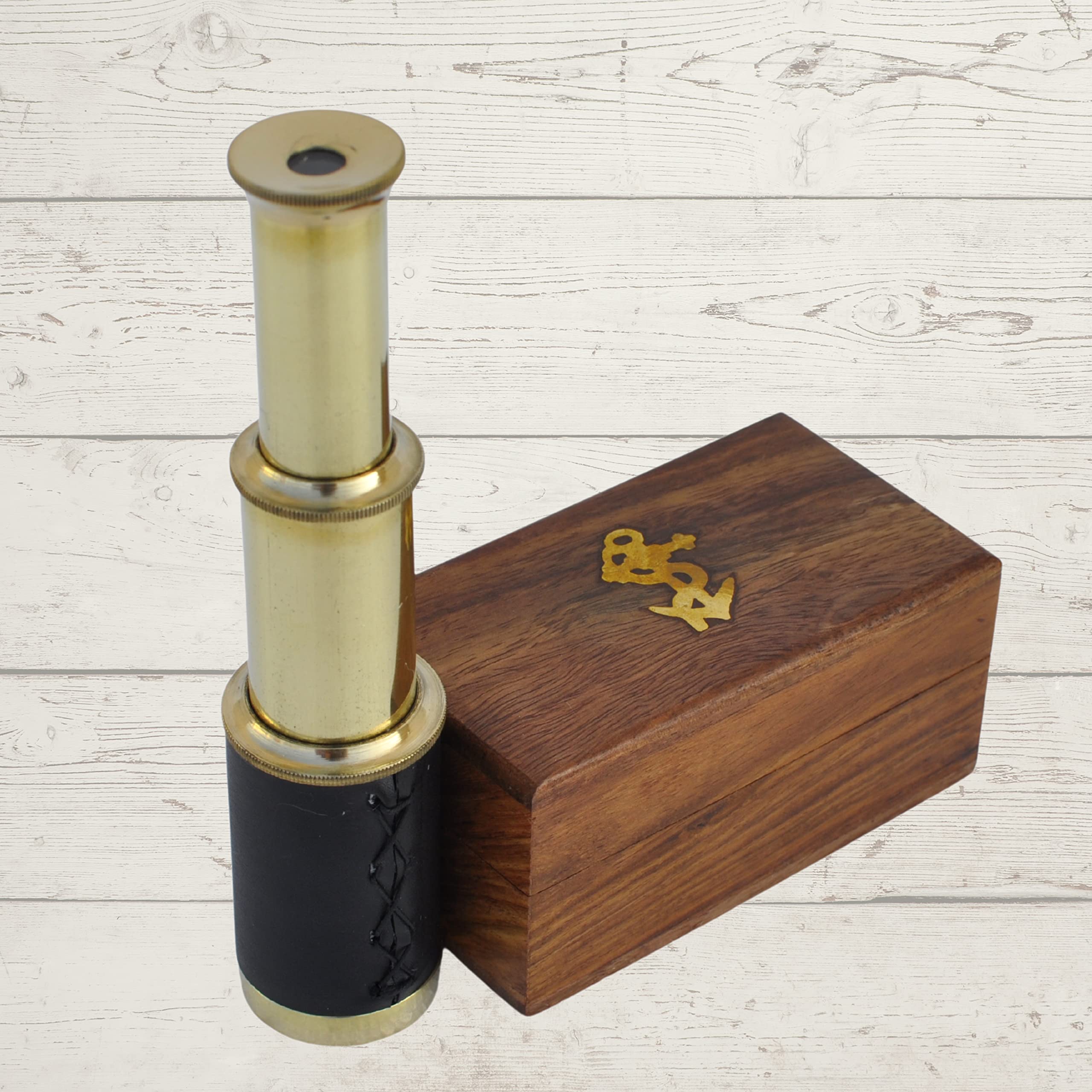 Explore Handheld Brass Pirate Navigation Telescopio con caja de adera