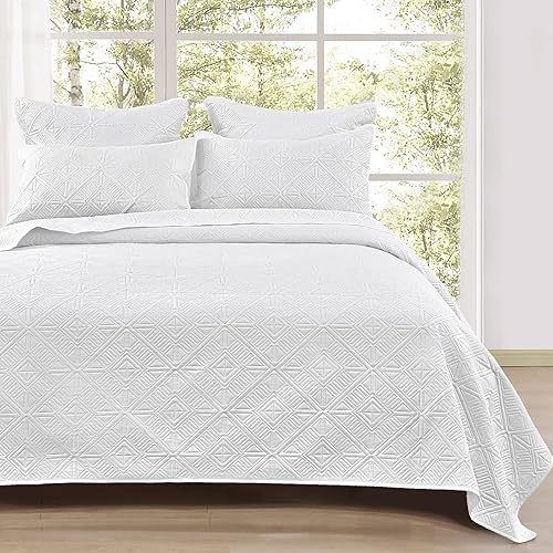 PHF Lightweight Quilt Set King Size, 3PCS Ultra Soft Ultrasonic Bedspread, Geometric Square Pattern Coverlet, Drop Nicely Bed Spread 106" x 96"with 2 Pillow Shams, White