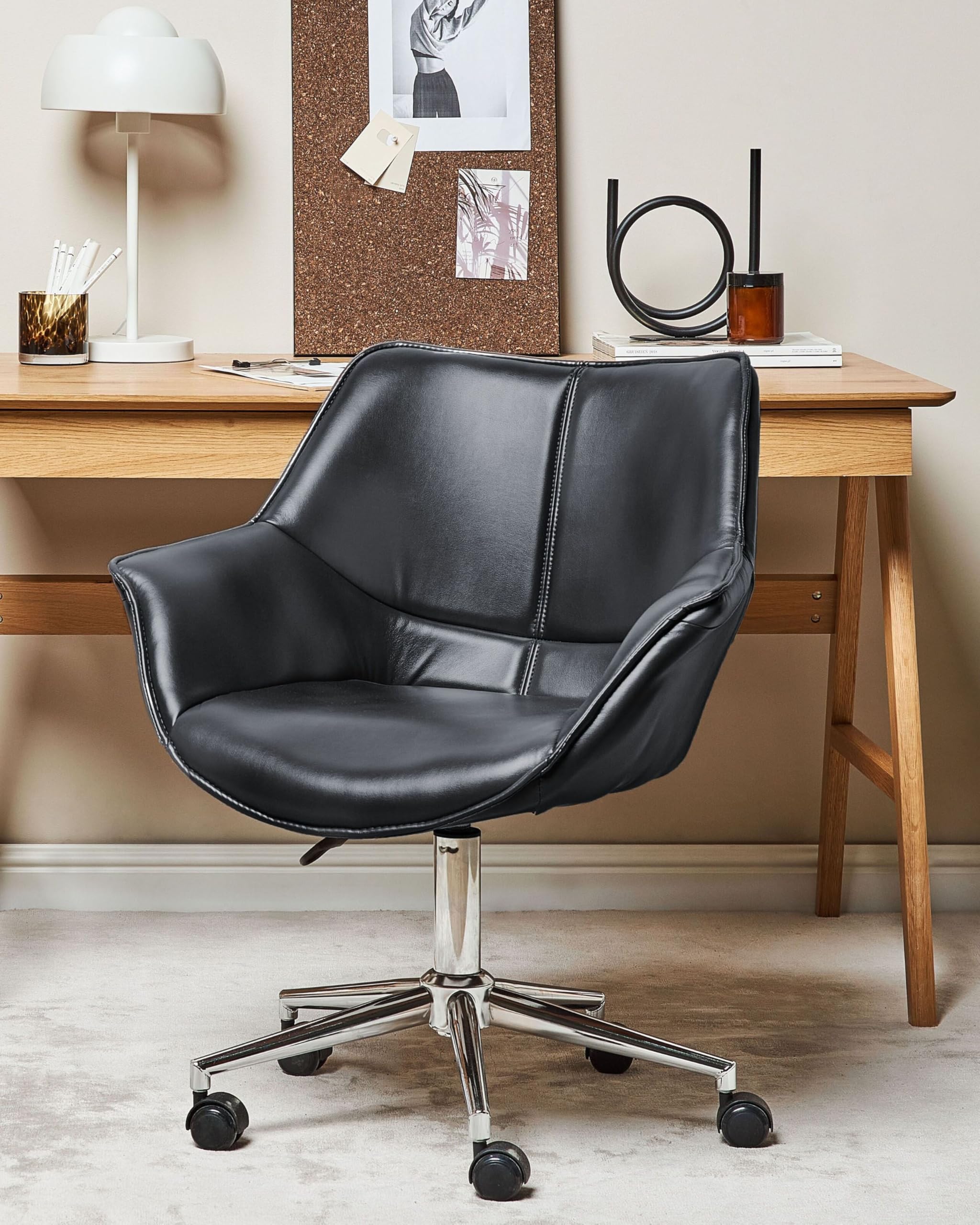 Beliani Élégant Fauteuil de Bureau Pivotant à Hauteur Réglable en Cuir PU Noir Newdale