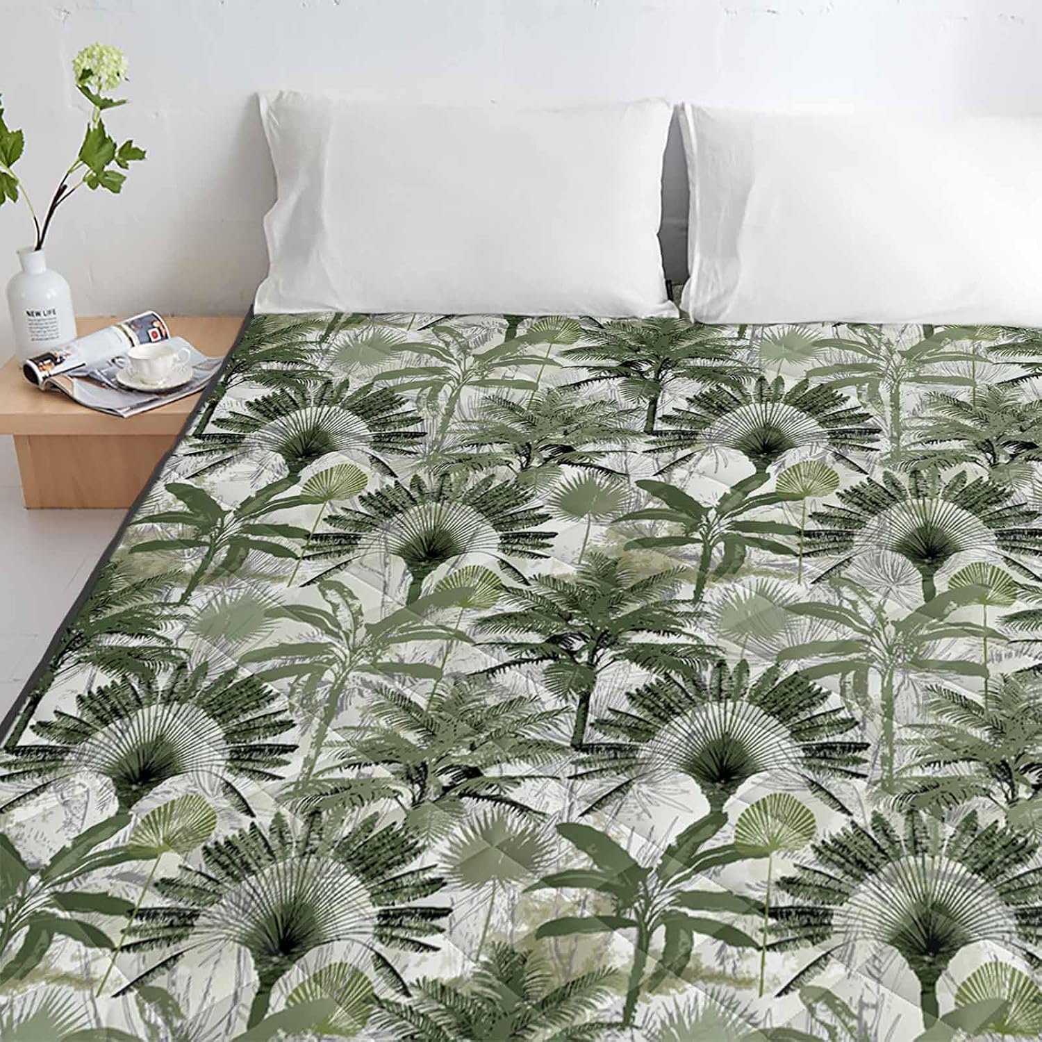 T&H XHome Quilt Full Size Luxury Quilted Comforter Bedspread-Thin Soft Cozy, Summer Sage Green Palm Banana Tropical Plants Reversible Stitched Lightweight Quilt Coverlet for All Season