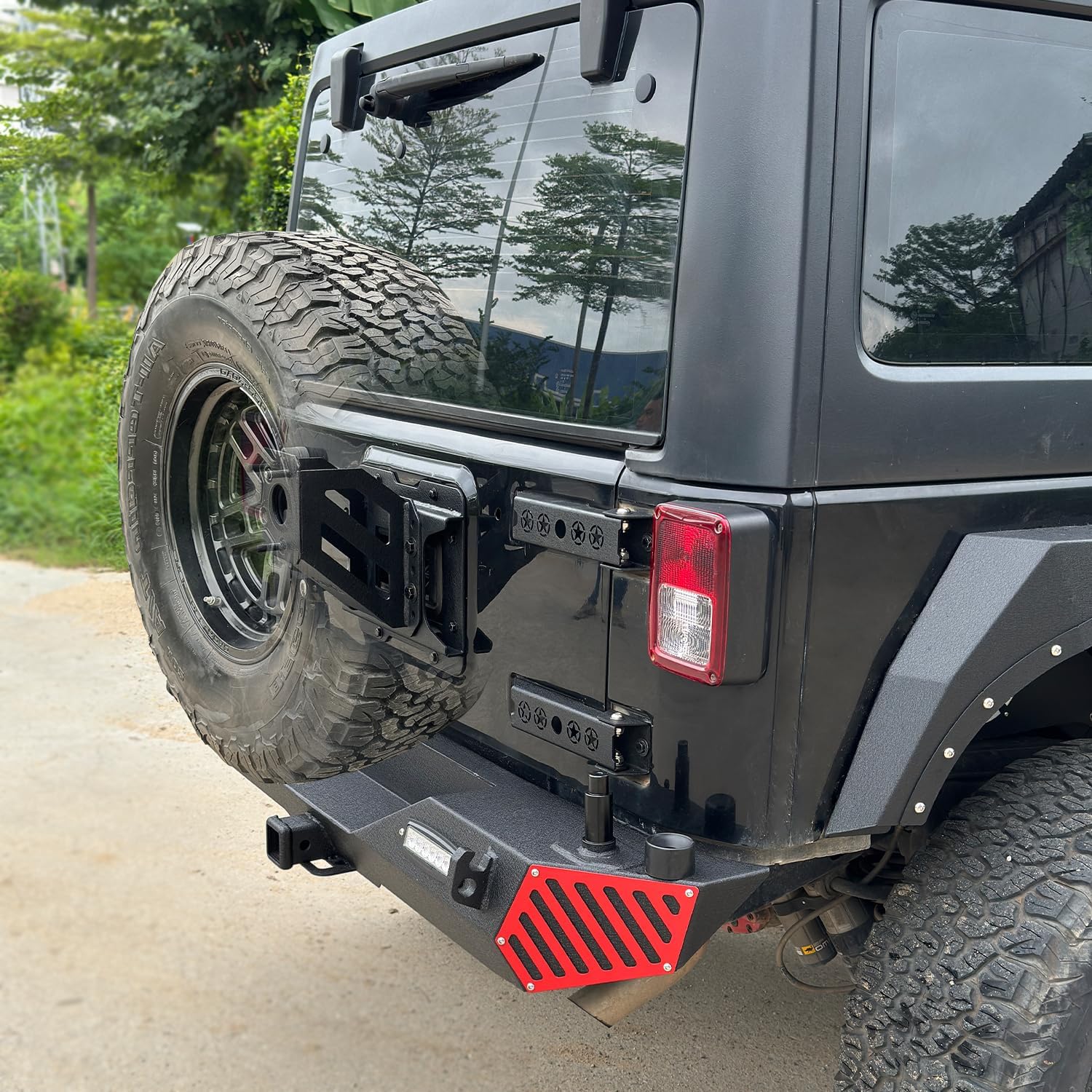 Adjustable Spare Tire Carrier up to 40 inches Spare Wheel Compatible with 2007-2018 Jeep Wrangler JK/JKU Unlimited（Not fit 2018 Wrangler JL）（Black Texture）