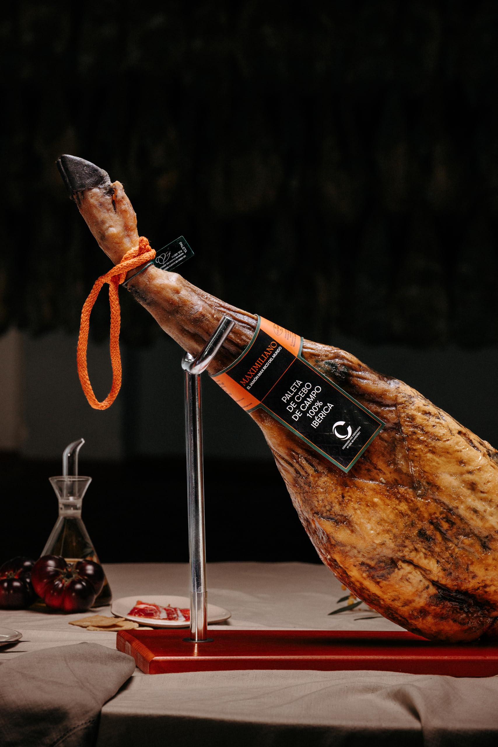 Maximiliano - Paleta Cebo de Campo - Paleta 100% Ibérica - 1 Estuche de 100 gr - Loncheada a Máquina - Exclusiva y Auténtica - Curación 18 Meses - Crianza en Libertad - Origen Sierra de Huelva
