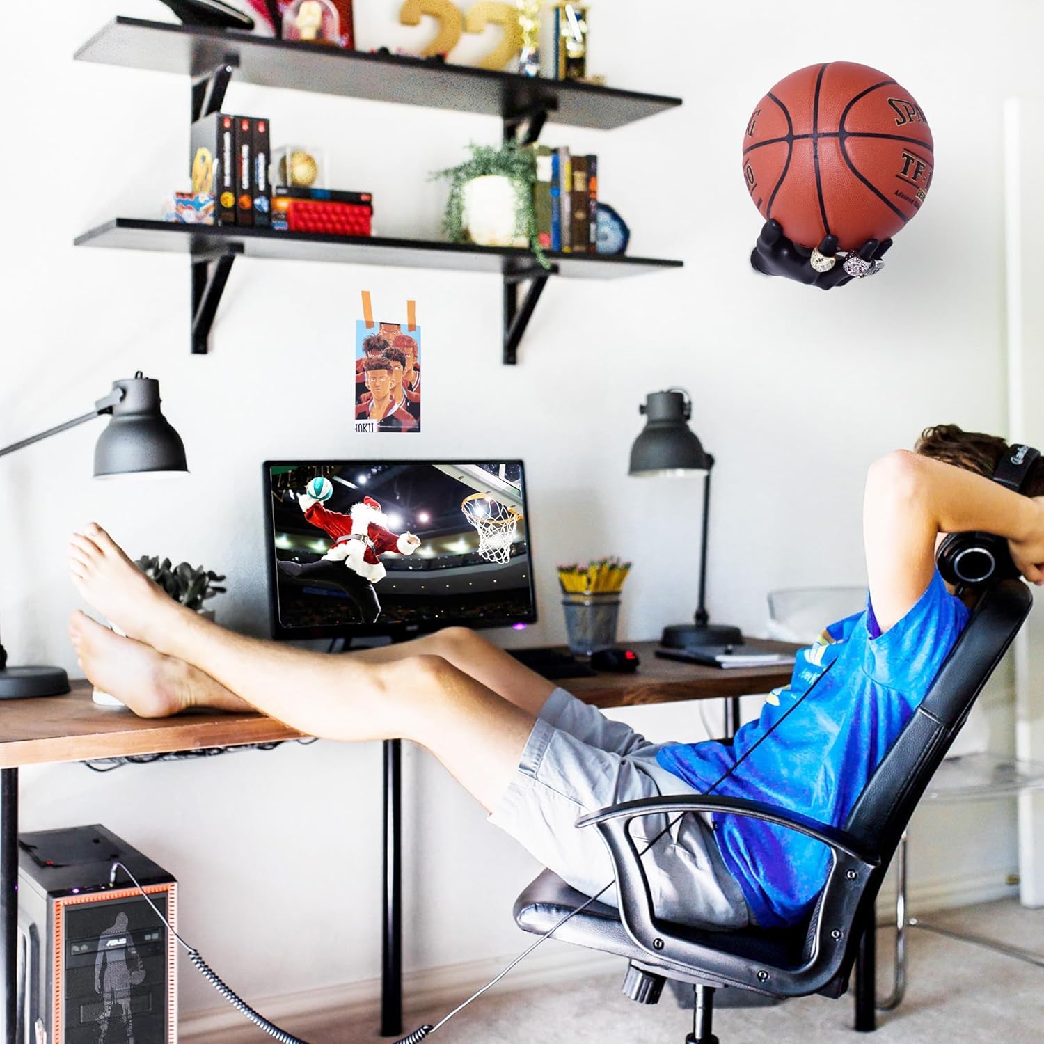 Basketball Holder, Hand Sculpture Ball Holder Wall Mount Art Decor Stand Basketball Storage Rack Organizer Display Case Man Cave for Football Soccer Gifts for Him Men Boys Gamers