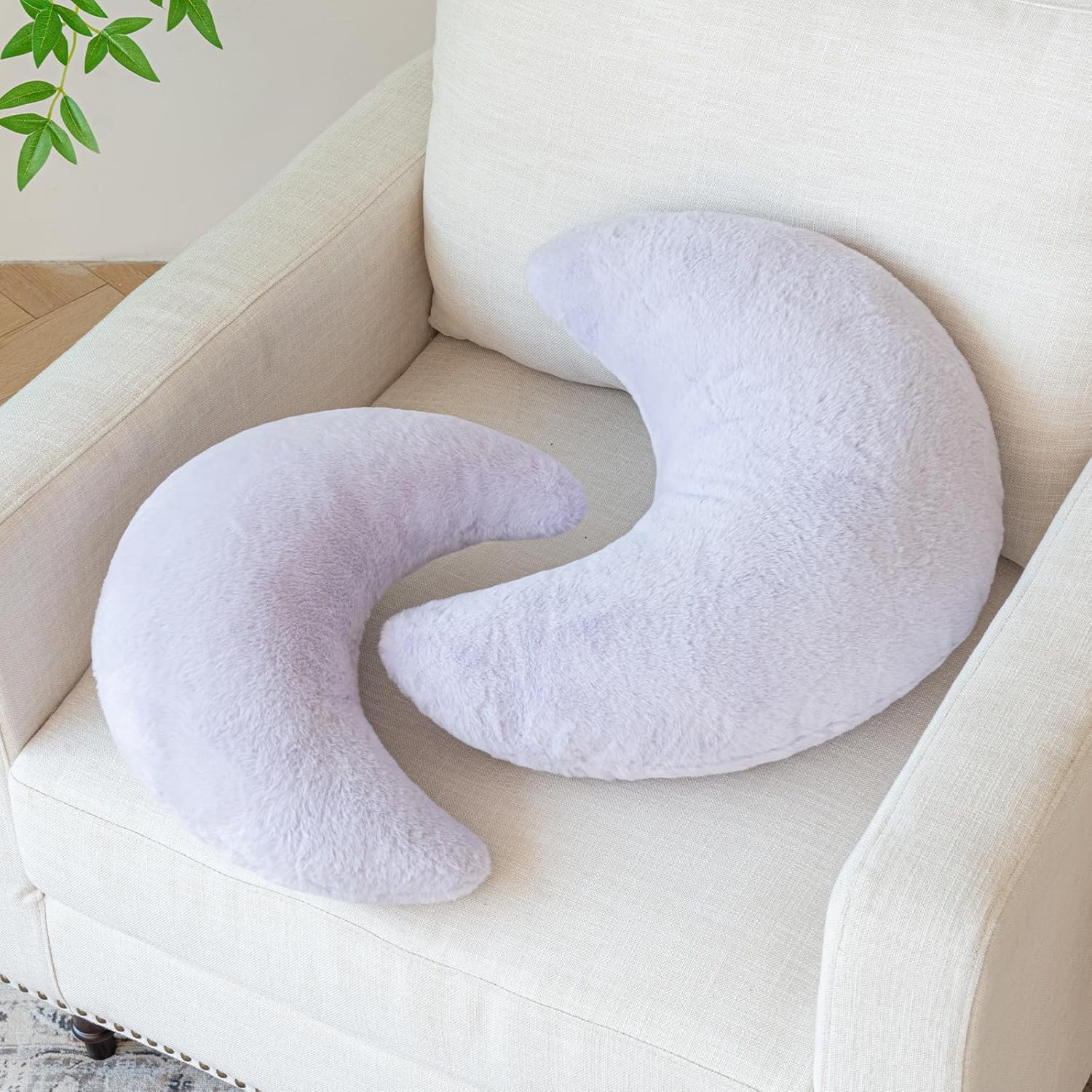 Moon Pillow, Decorative Throw Pillows with Soft Faux Rabbit for Bed Couch, Moon Shaped Pillows Plush Floor Cushions Room Decor Pillow for Sofa Bedroom Living Room