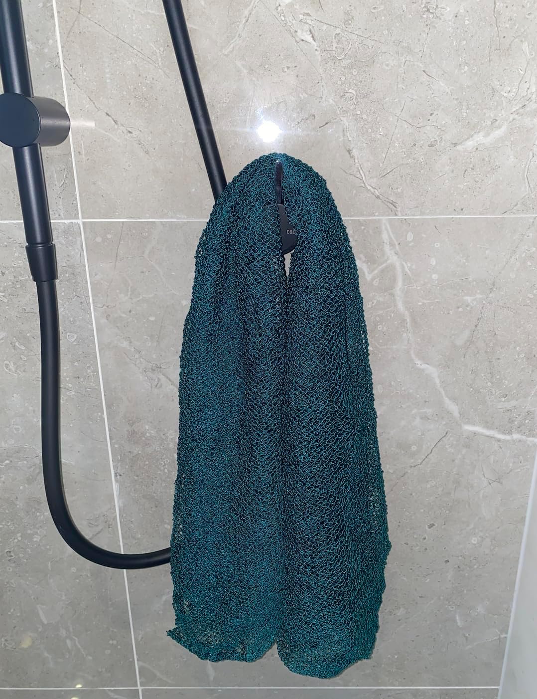 African net Sponge Authentic with Knots, Real, Long, exfoliating net Sponge Made in Africa with 22 Colors Available exfoliating Bath Sponge net a Hygiene Essential (Emerald Green)