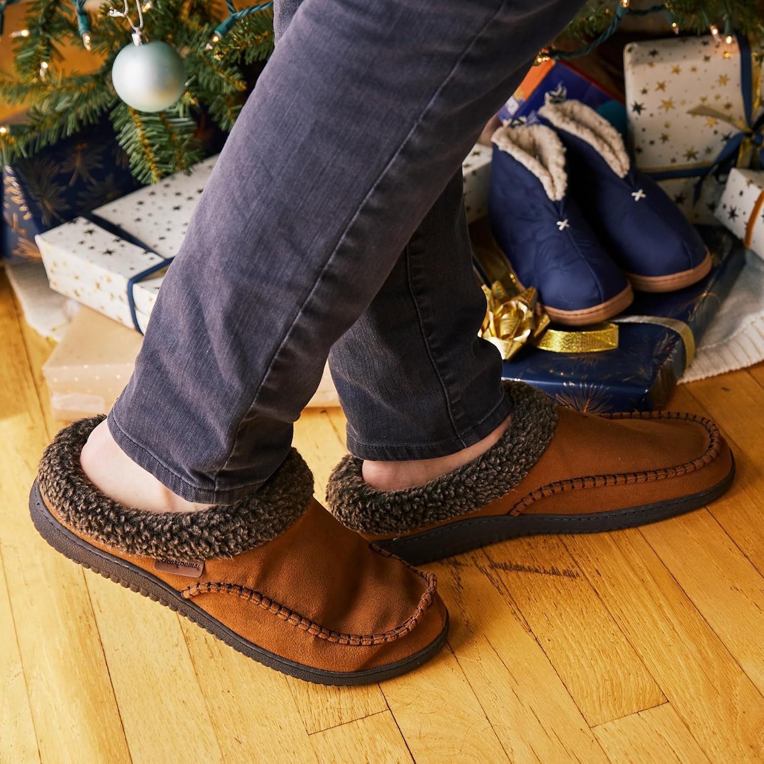 Dearfoams Men's Breathable Memory Foam Slip on Marshall Indoor House Shoe Moccasin Slipper