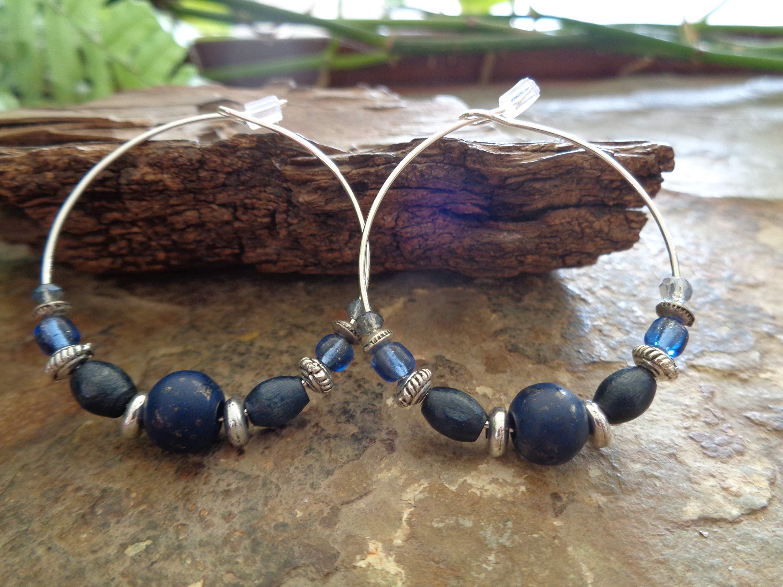 ⊹⊱✿ JEANS BLUE CRYSTAL - GLASS - WOOD HOOP ✿⊰⊹ boucles d'oreilles uniques et légères faites d'un grand mélange de matières en bleu