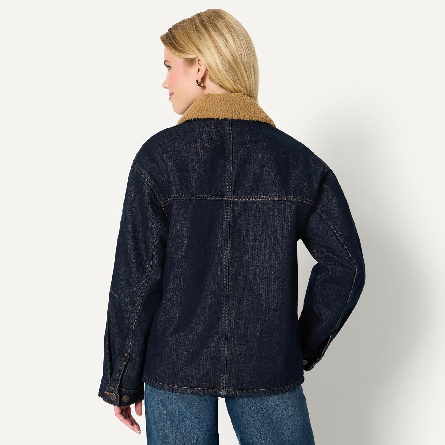 Amazon Essentials Women's Oversized-Fit Faux-Shearling Lined Denim Jacket - Image 3